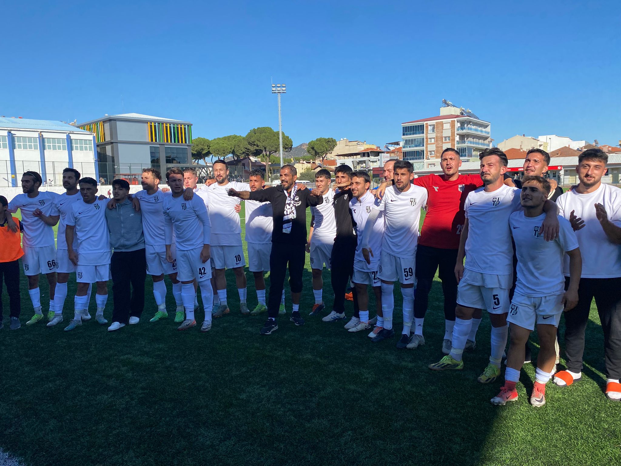 Aydinspordan Derbi Zaferi 3 Gunluk Takimdan Tarihi Galibiyet 606227 Dc0F64583A1Ad4Bd01E08F5986B8A615