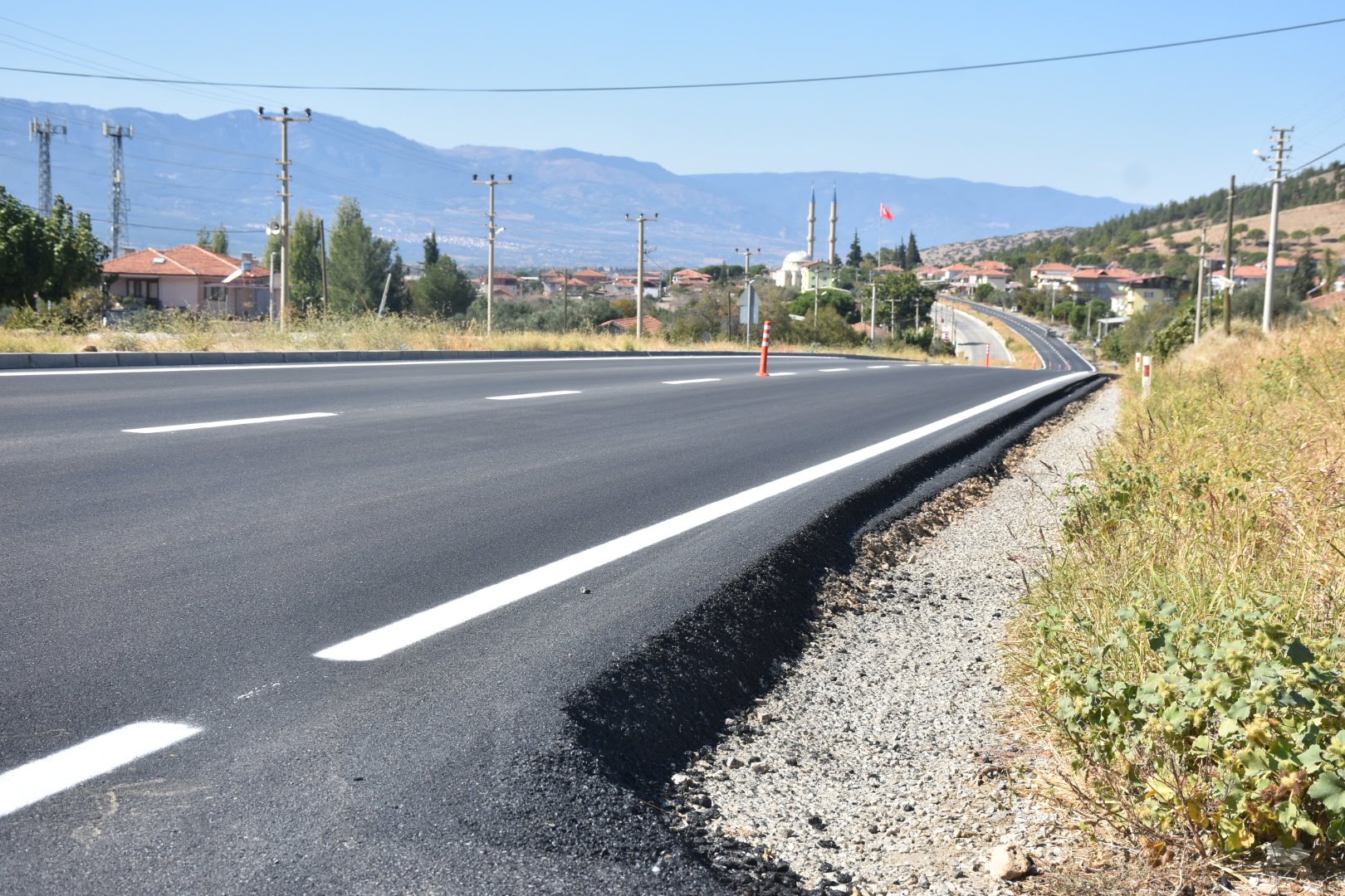 Bakan Uraloglu Karacasudaki Yolla Ilgili Soruyu Yanitladi 606895 Ac9D1D6C4D72B6E453Accc79B4588Ae7