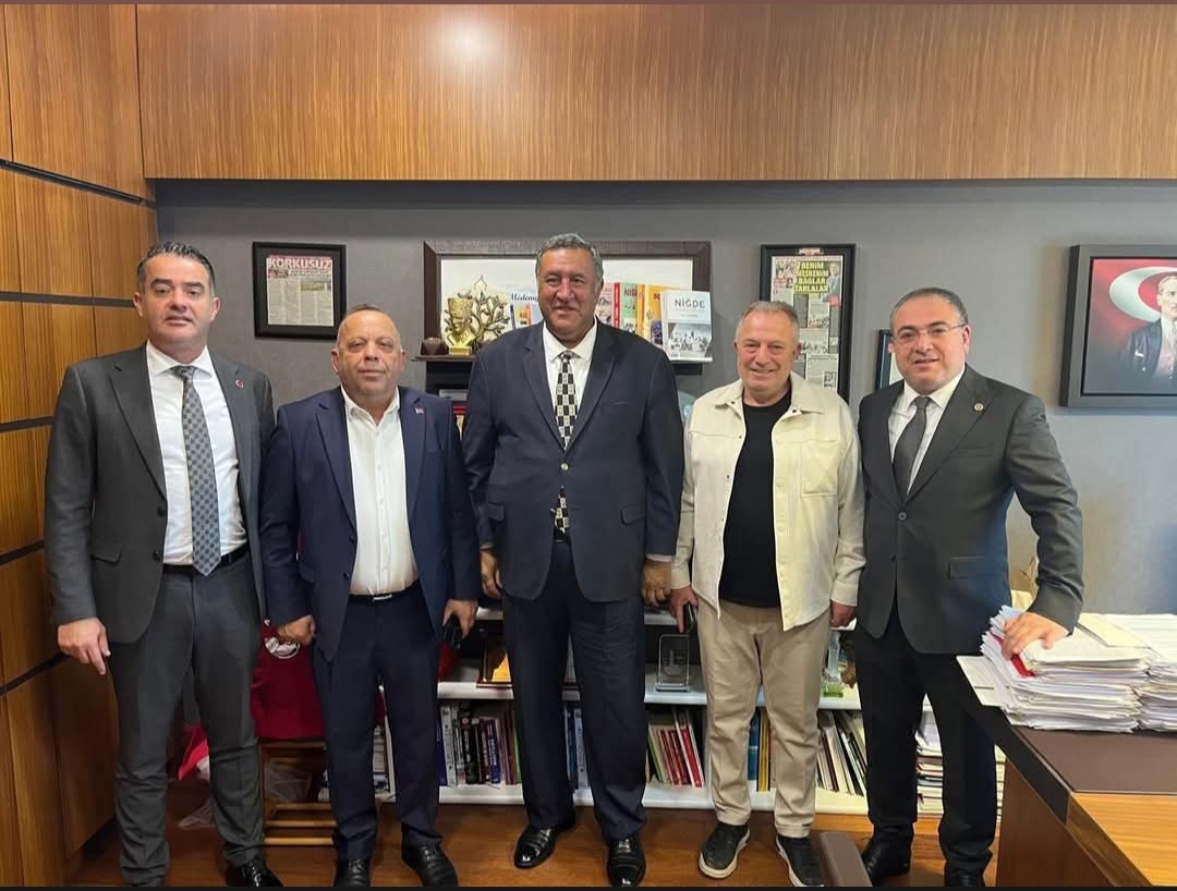 Baskan Buyukyapici Chp Ve Ak Partili Vekilleri Ziyaret Etti 608430 Ea8Dd835B739D8C31327A07A736A879D