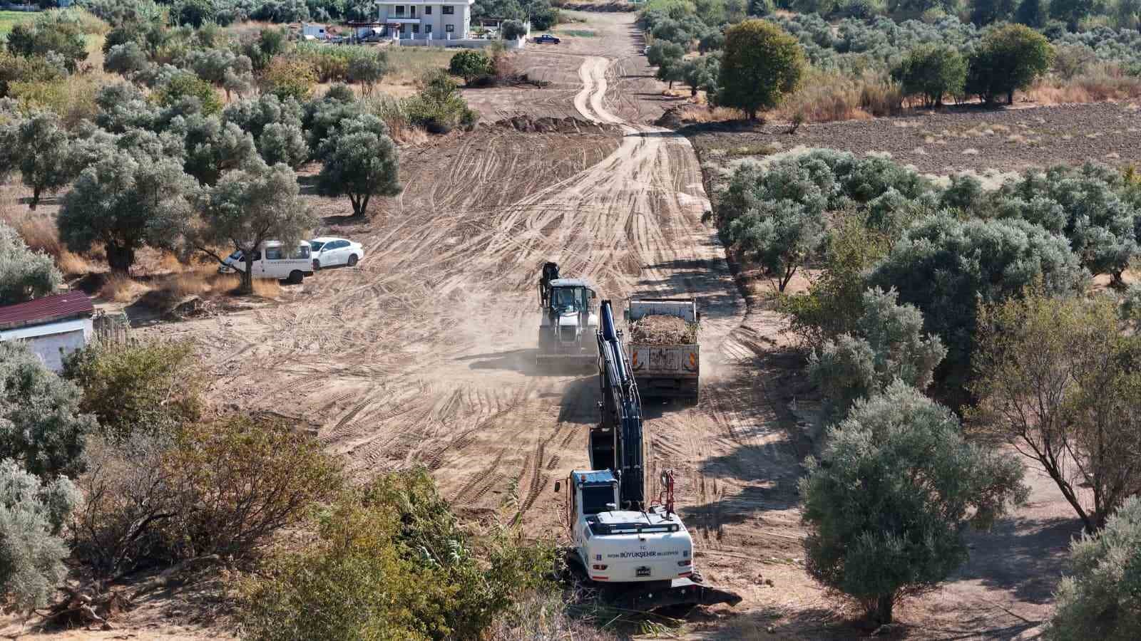 Baskan Cercioglu Aydinin Ulasim Agini Guclendiriyor 63D9Db8Ff52A858C2B72E911198E9B8E