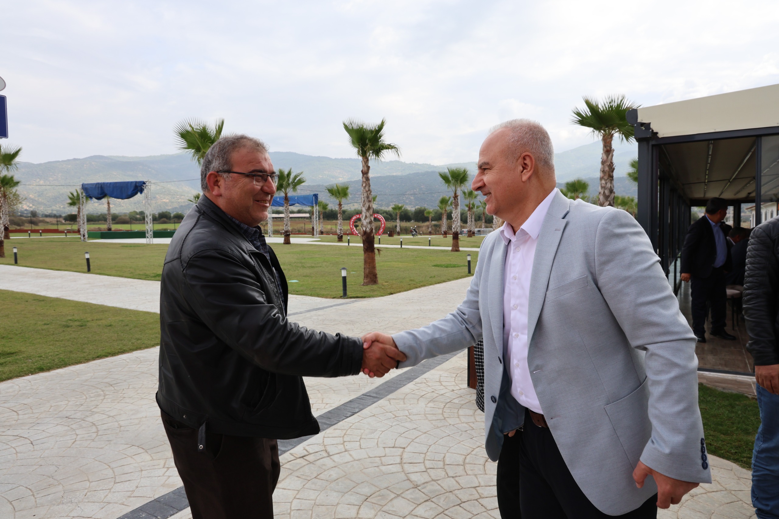 Baskan Kivrak Muhtarlarla Bulustu Tek Amacimiz Cineye En Iyi Hizmeti Sunmak 609050 9A5633Cdb0D587Bd4Dfa1D97Ca8094D1