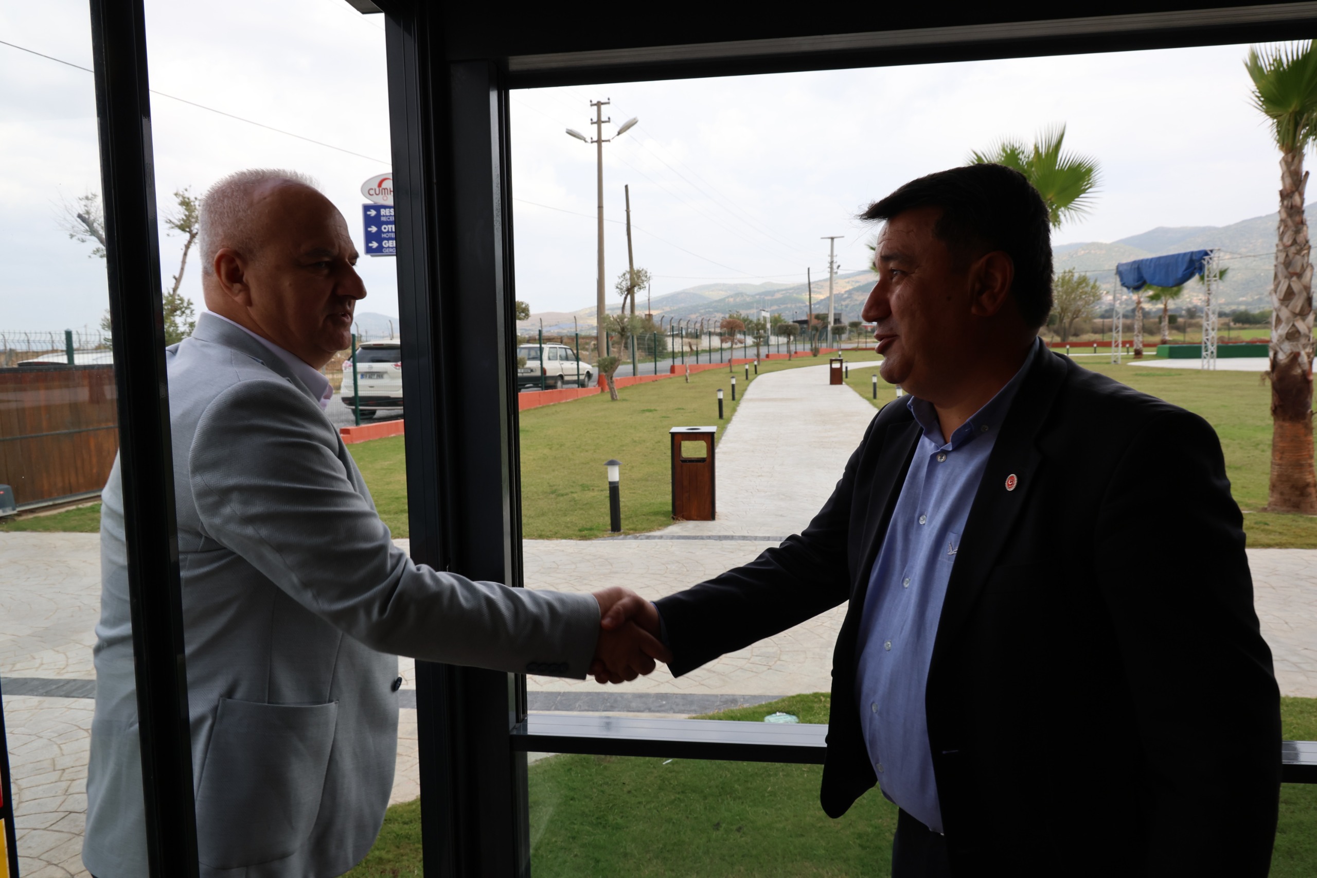 Baskan Kivrak Muhtarlarla Bulustu Tek Amacimiz Cineye En Iyi Hizmeti Sunmak 609050 B7C04Bb5F7E574A1Fdd6029Ce2Dc5660