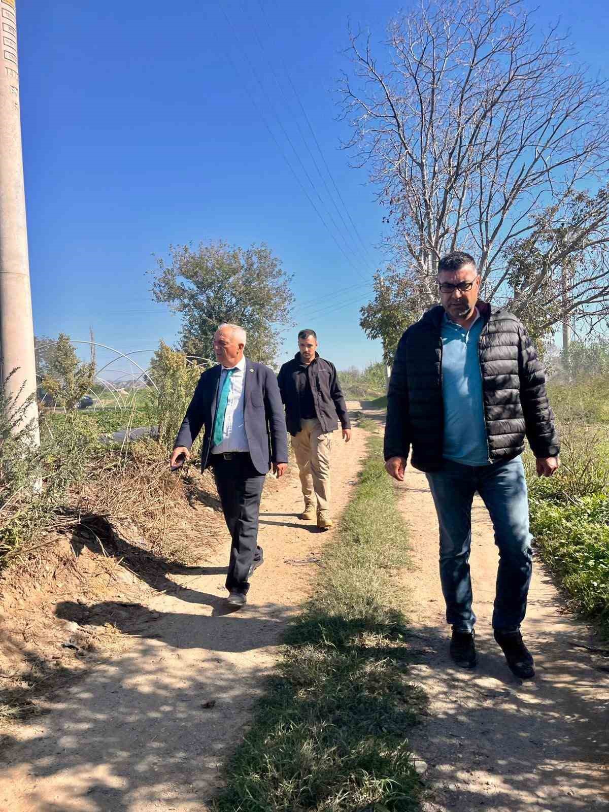 Baskan Yildirimkaya Ova Yollarinda Incelemelerde Bulundu 55Cfa47Df9F688Faed621B7Aa482F890