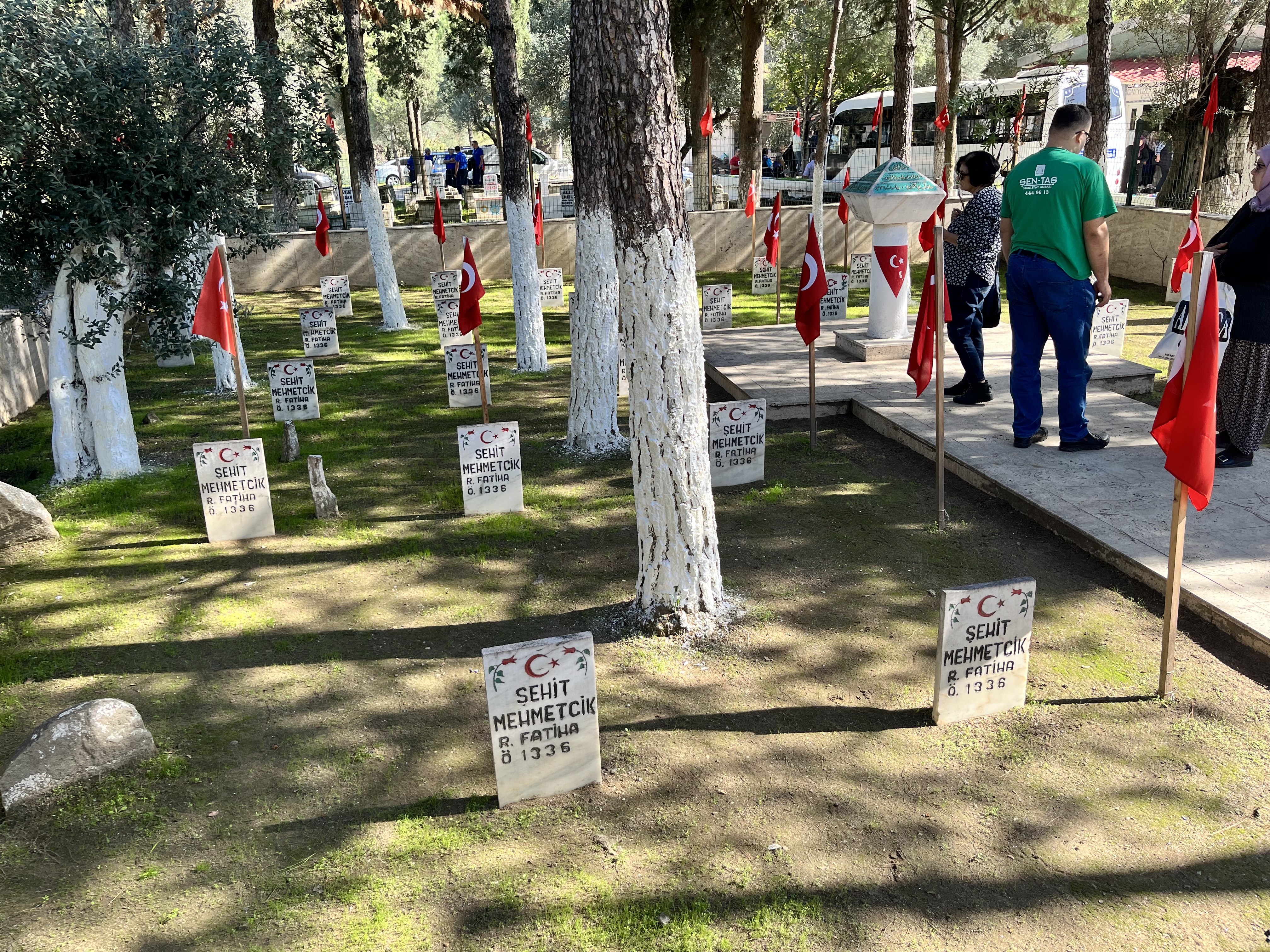 Cayyuzu Sehitleri Dualarla Anildi Eller Semaya Sehitler Icin Kalkti 609612 0D316C3F0F2E10Eea89E5539300Db8Ed