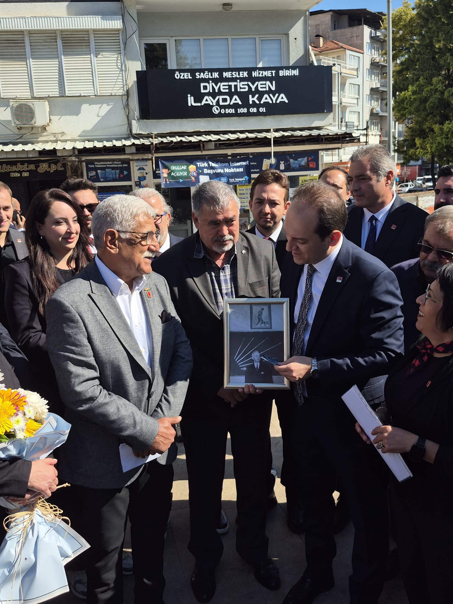 Chp Efelere Anlamli Hediye 605570 B75C02A3De5Ba9058F6A605Cfecbb07B