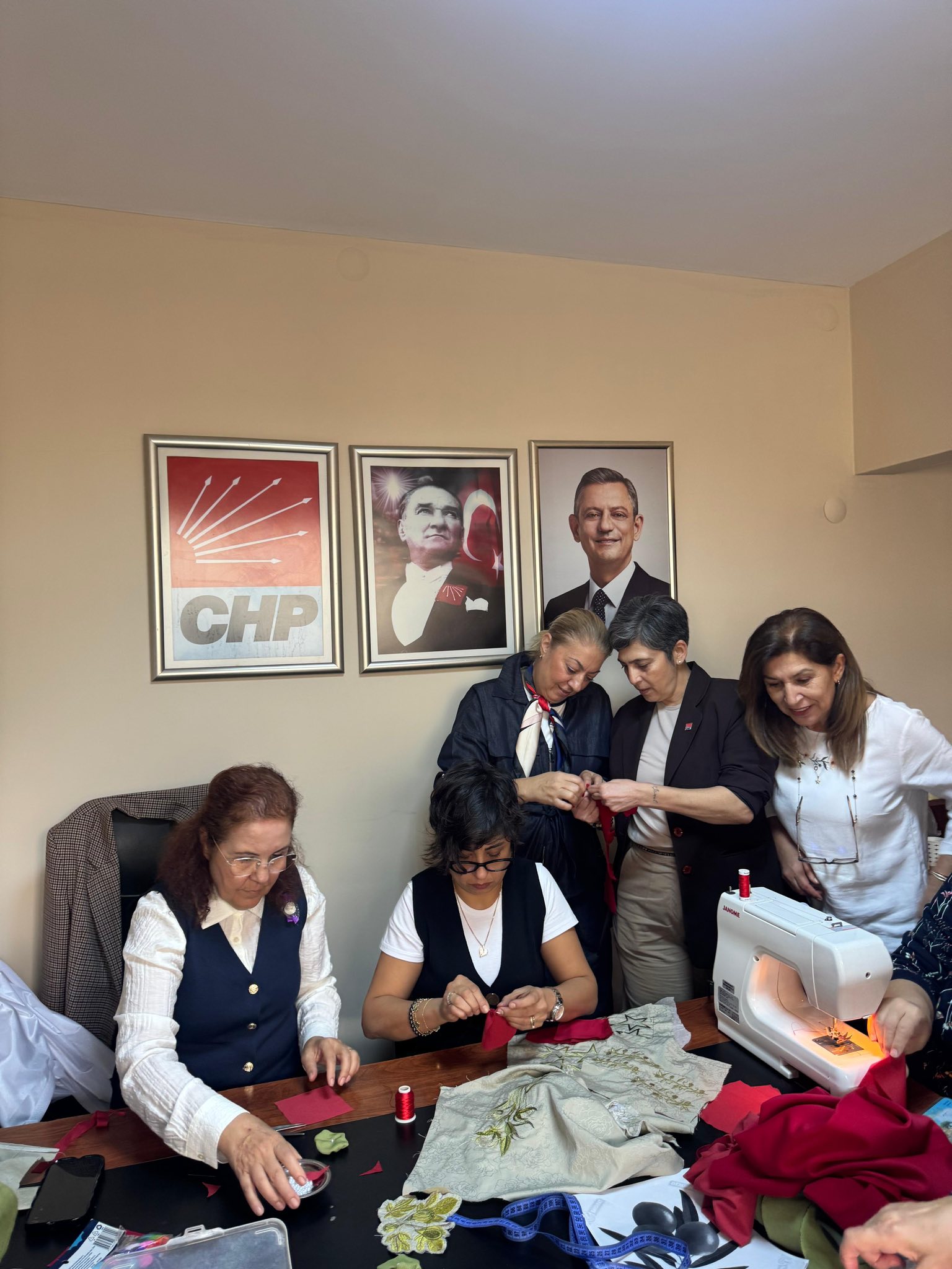 Chpli Kadinlar Aydin Haritasi Hazirliyor 608410 D8Abf33875B284A9952A40B76Cee0685