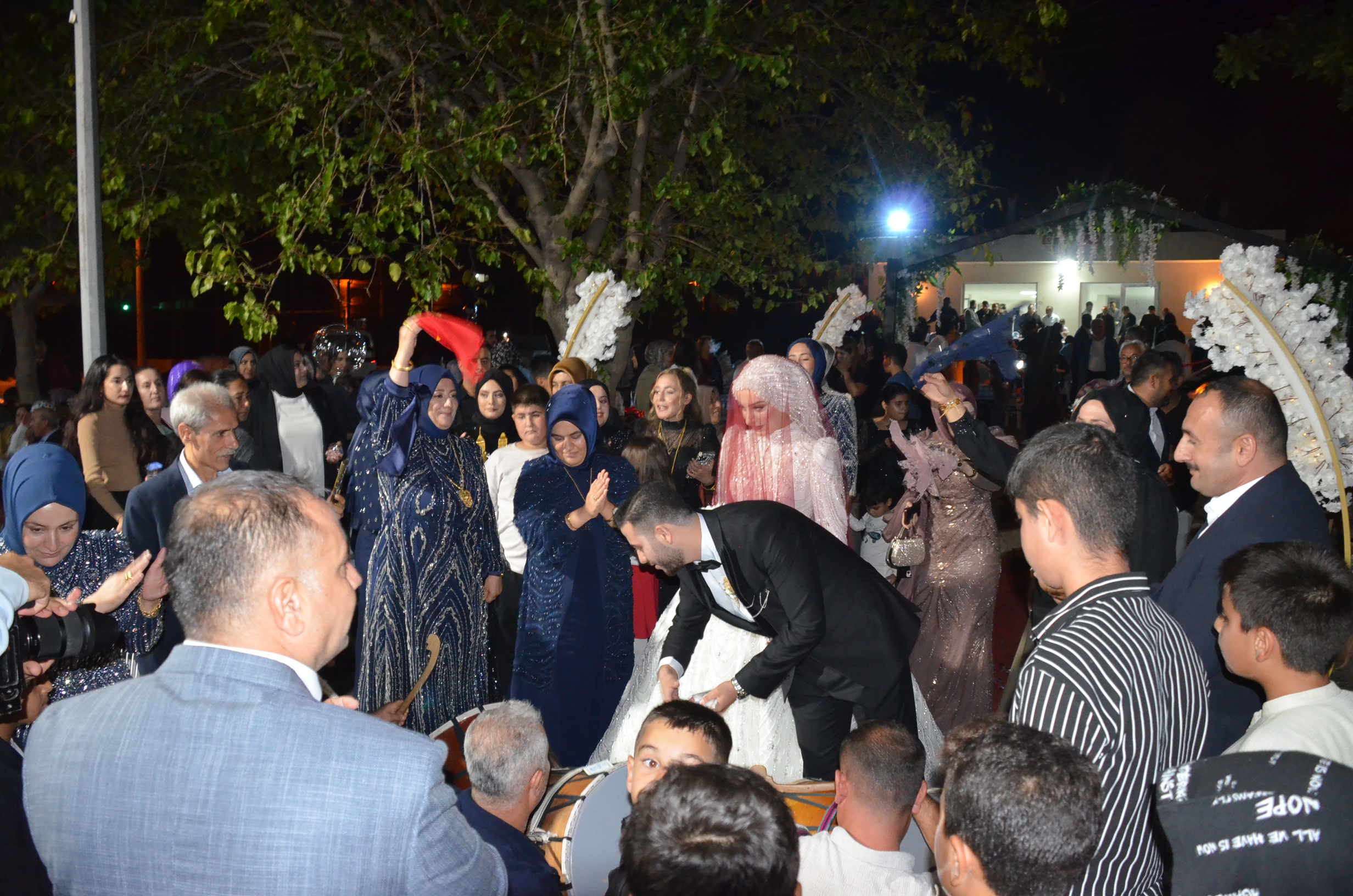 Denizkoy Muhtarinin Mutlu Gunu 607856 295E7Ed661938Ba14Ec408108E5995Bd