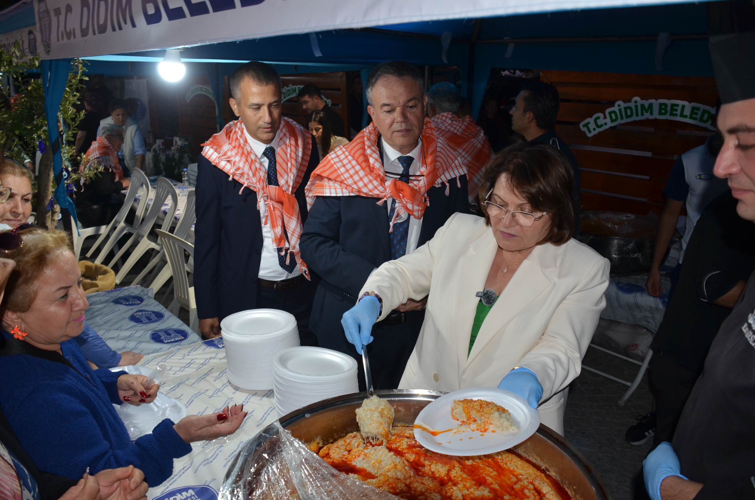 Didim 7 Zeytin Festivali Renkli Goruntulerle Basladi 605885 66A9Dd9Bdd481A047556Ceda90108D6B