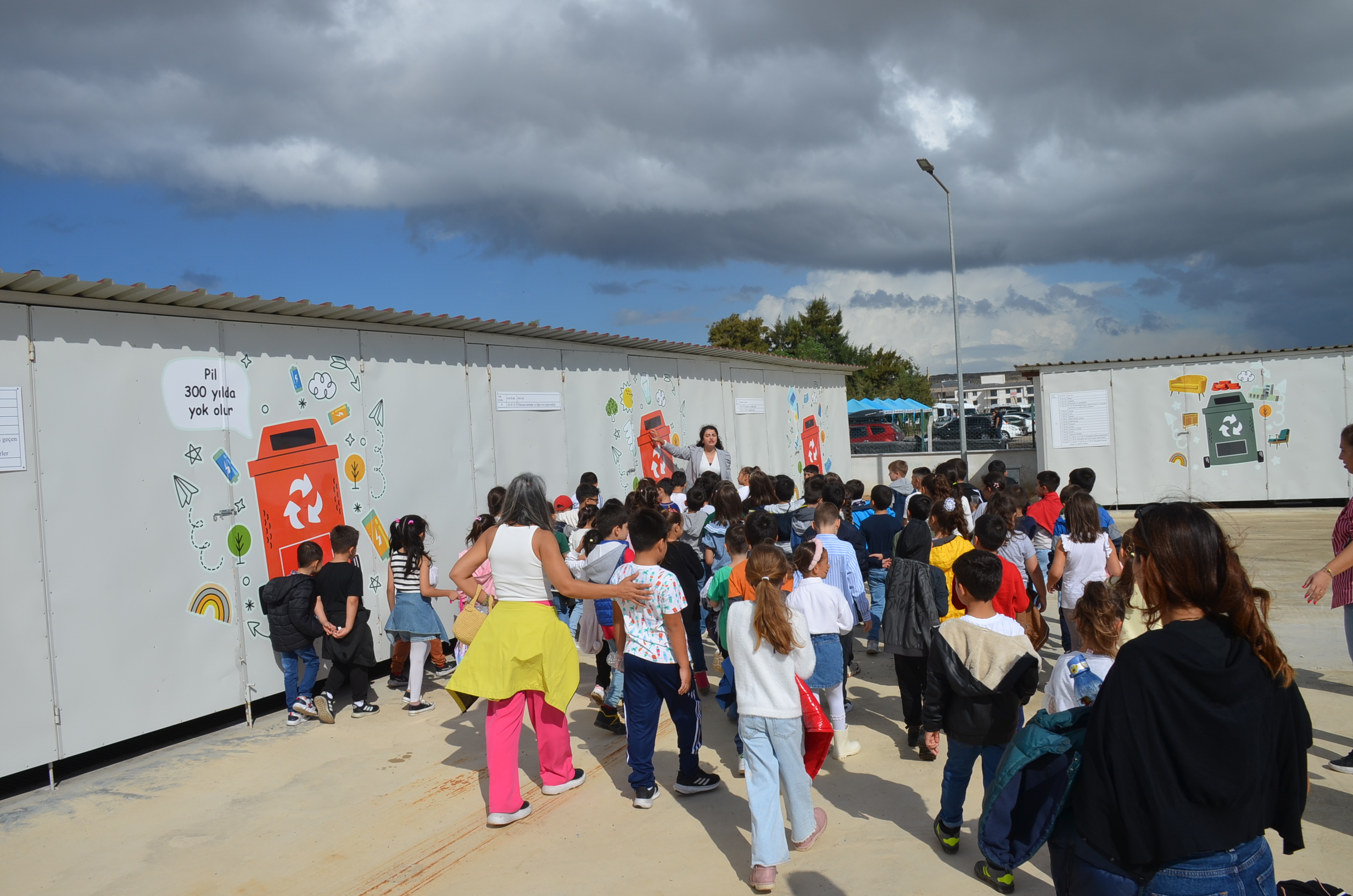 Didimde Atik Yiyecekler Sokak Hayvanlari Icin Mama Oluyor 604202 4E372C96807328754F92B0160Df550D1