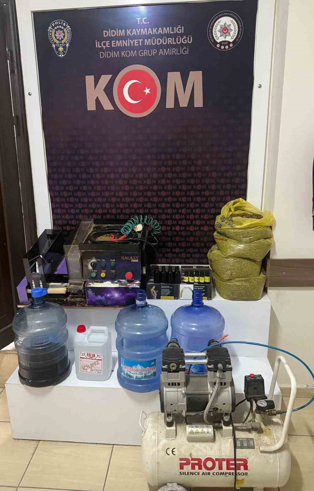 Didimde Kacak Tutun Ve Alkol Operasyonu 2 Gozalti 7E01Ffc0Bf5F41A1174873171Bf35Ca7