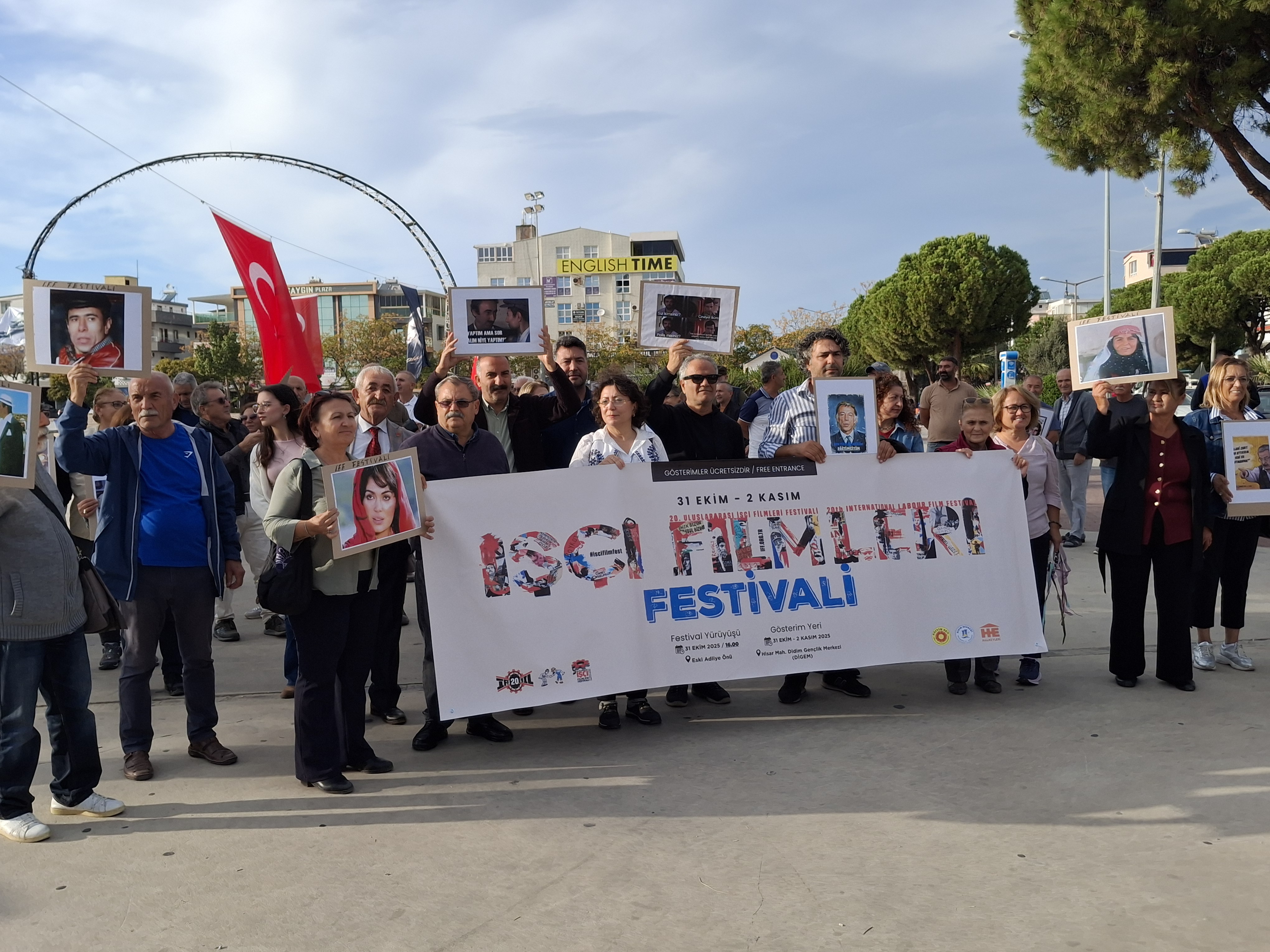 Didimdeki Isci Filmleri Festivali Yuruyusle Basladi 610846 1F926590711Dd4D3Fa0Cc9B8Bdd90A12