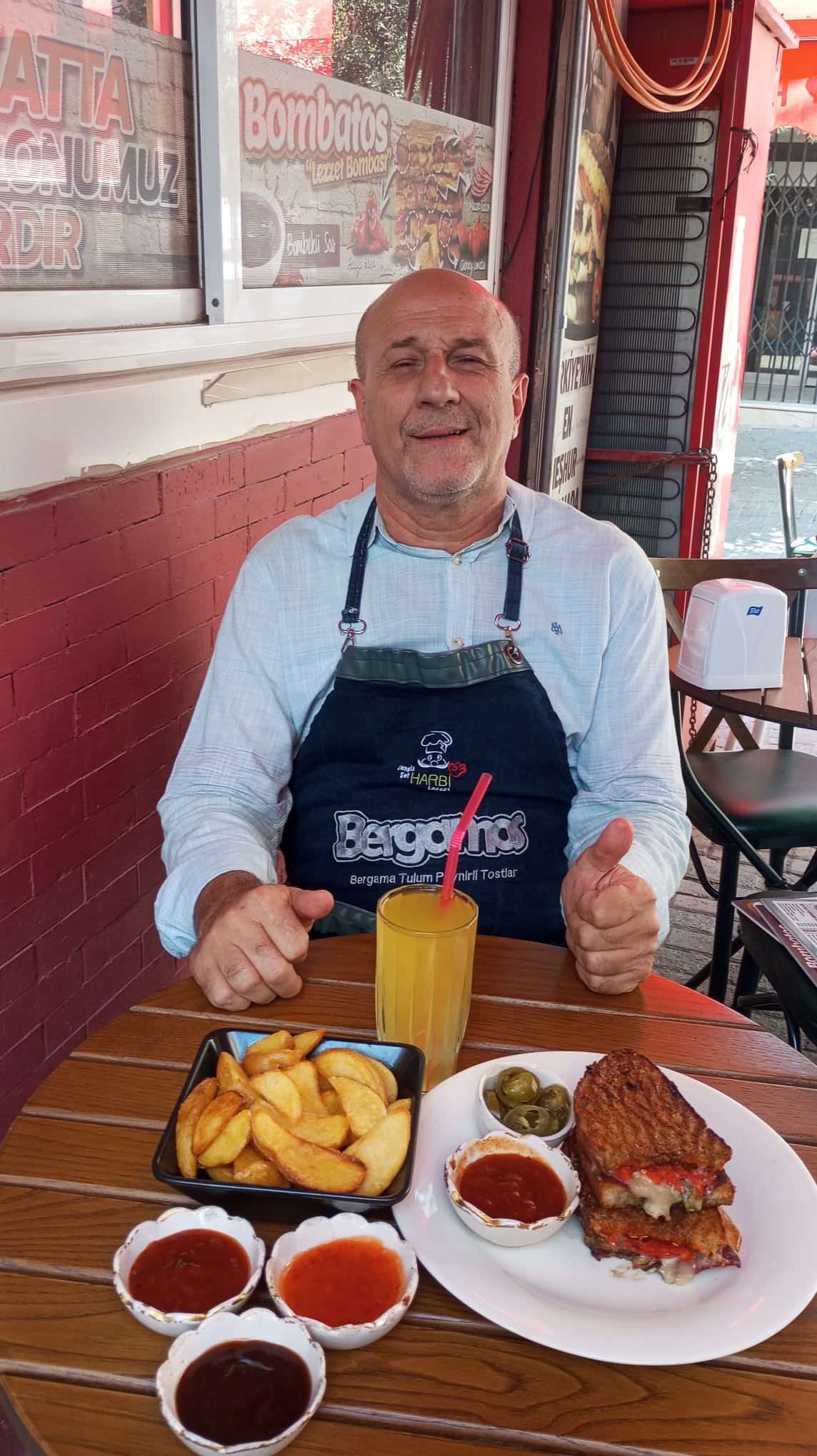 Dunyanin En Iyi Tostu Diyen Milora Aydinli Tostcudan Cevap 604463 5077Ffc6B8B00E7Bbfd3B539961C28E3-2