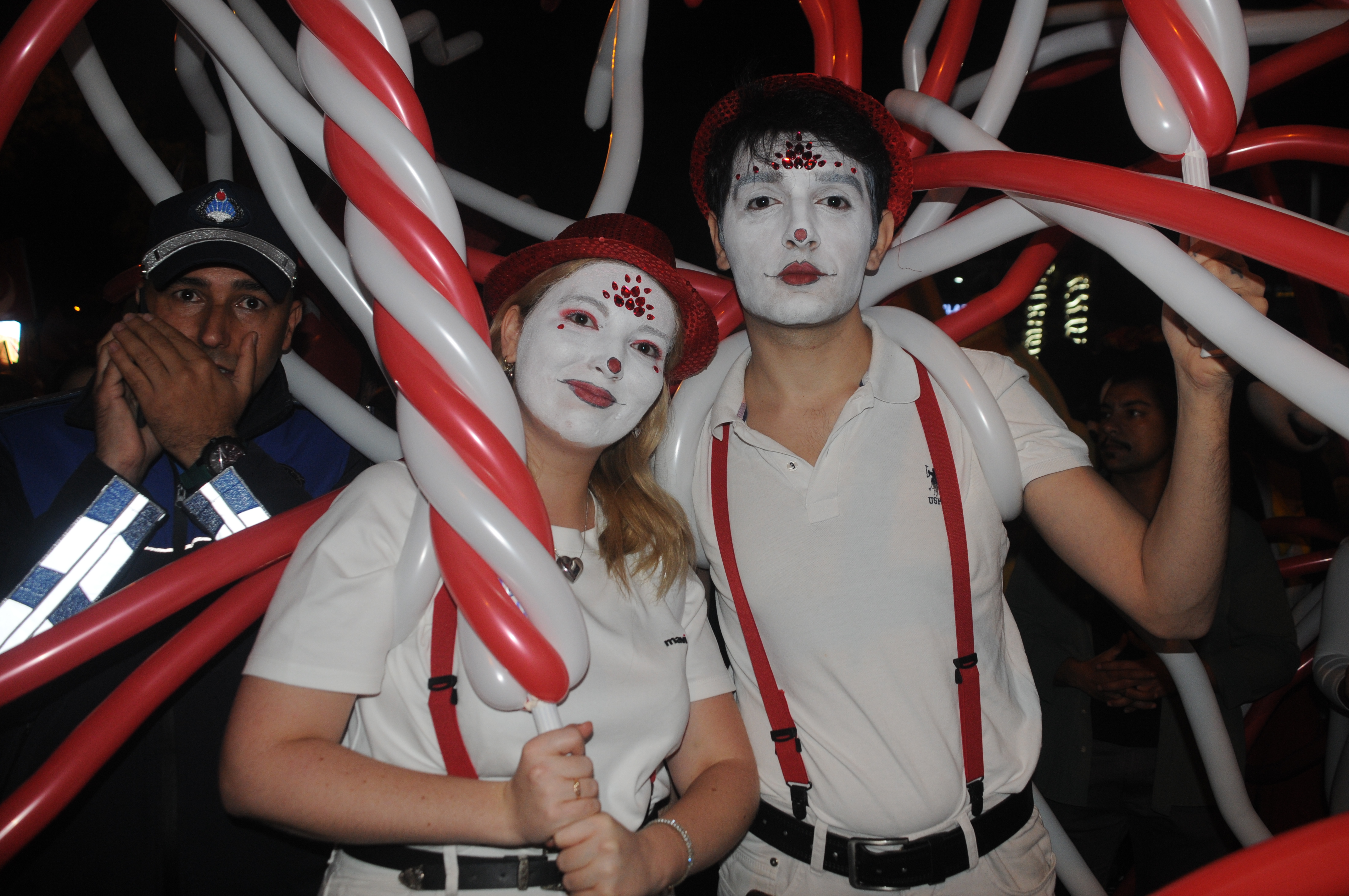 Efelerde Cumhuriyet Icin Yuruduler 610408 36371E7F76E0102596Caae3914977D6E