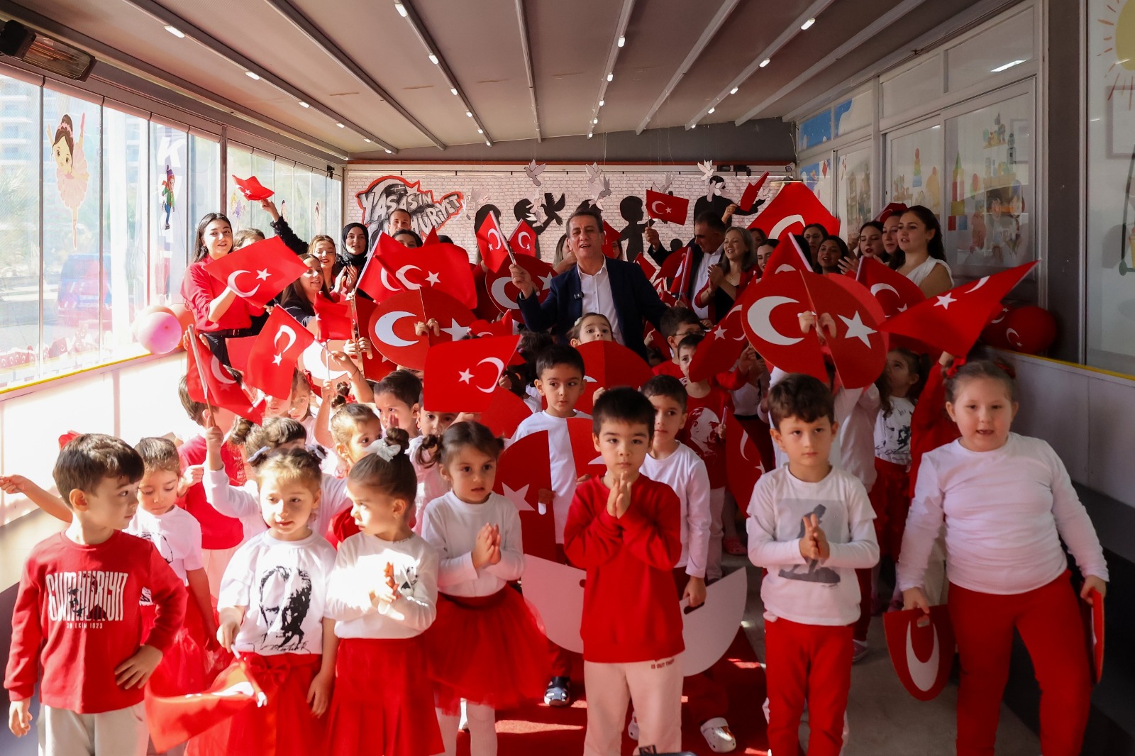 Efelerin Minik Ogrencileri Cumhuriyet Bayramini Kutladi 609887 63B02Bf123C599Dc292C837C92Bf73Bd