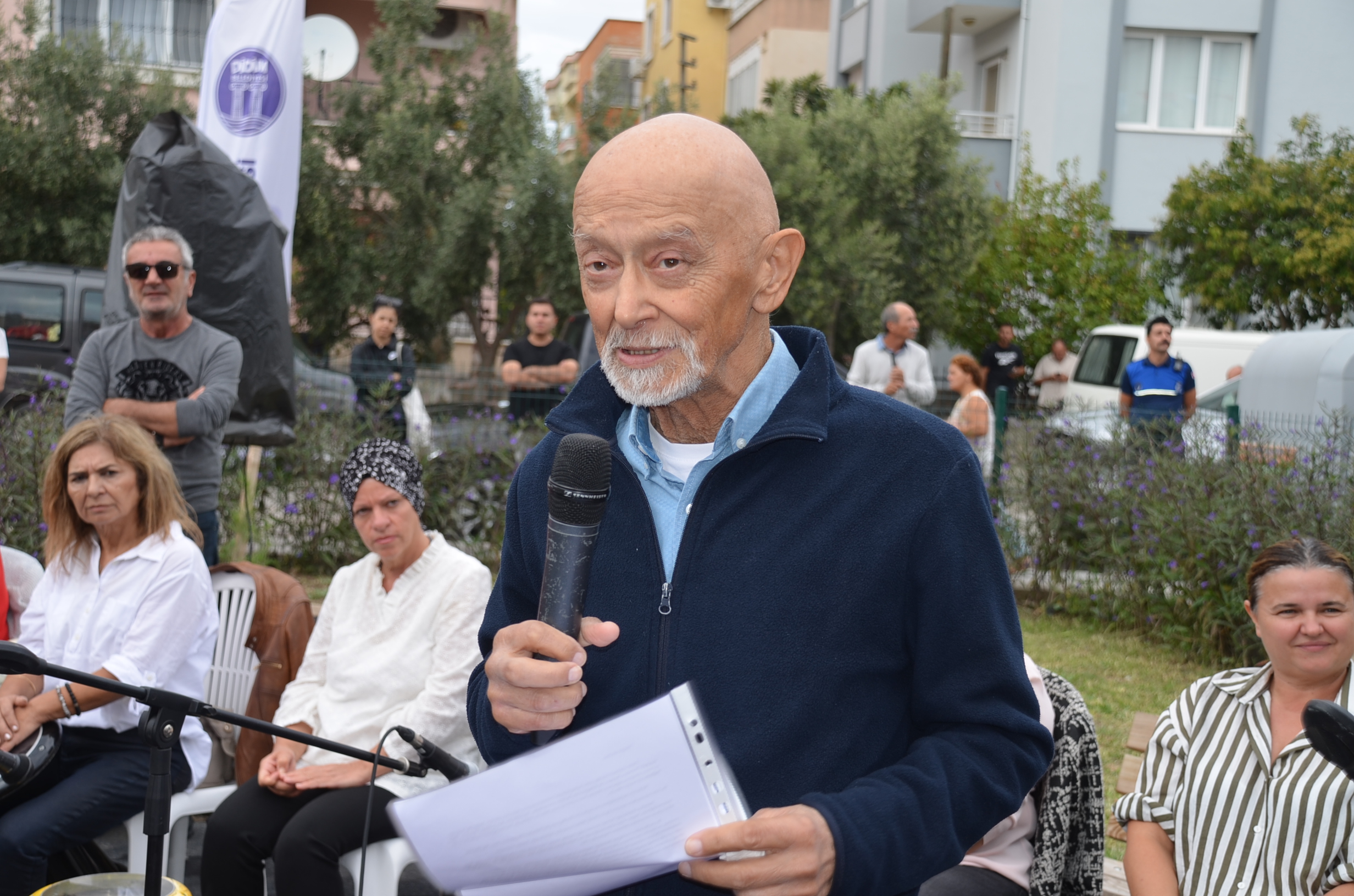 Eski Baskana Yasarken Buyuk Vefa 604125 A6Daf142Da83A8Aa07F2436F54B6875B