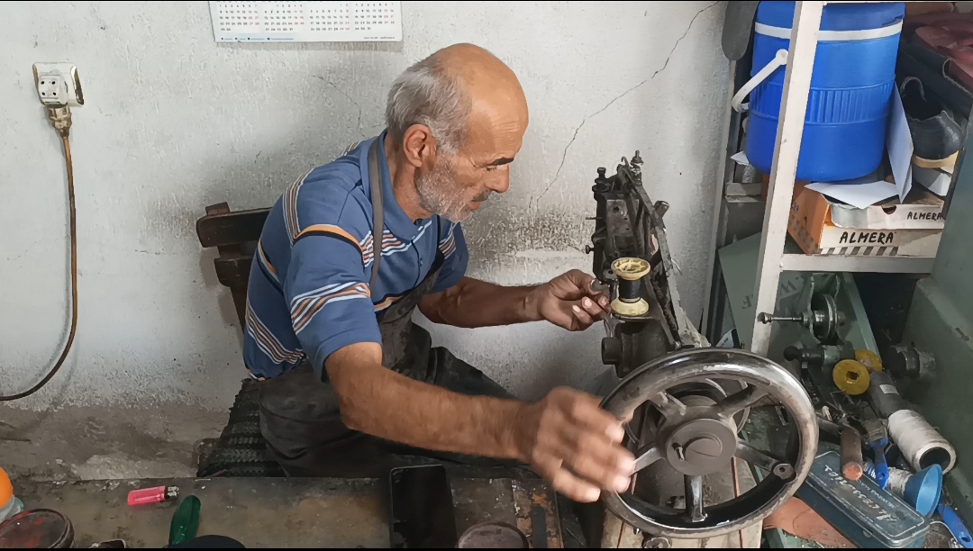Karacasuda 52 Yillik Ayakkabi Ustasi Yilin Ahisi Secildi 604385 8Be3B63Bb0660D0Fa81A77F9Cdea5908