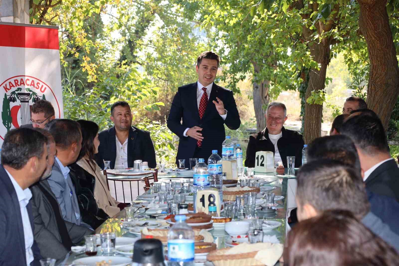 Kaymakam Gundogdu Muhtarlar Ile Kahvaltida Bir Araya Geldi Fae6A62B5A613171C07E54F95291223E