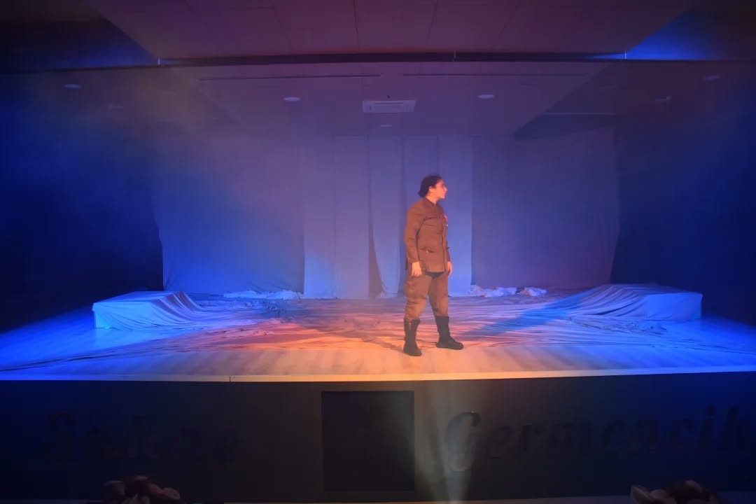 Kurtulusun Kadinlari Tiyatrosu Germencikte Seyirciyle Bulustu 7C42F7360E43Aaa344Bbf6Ddeef77691