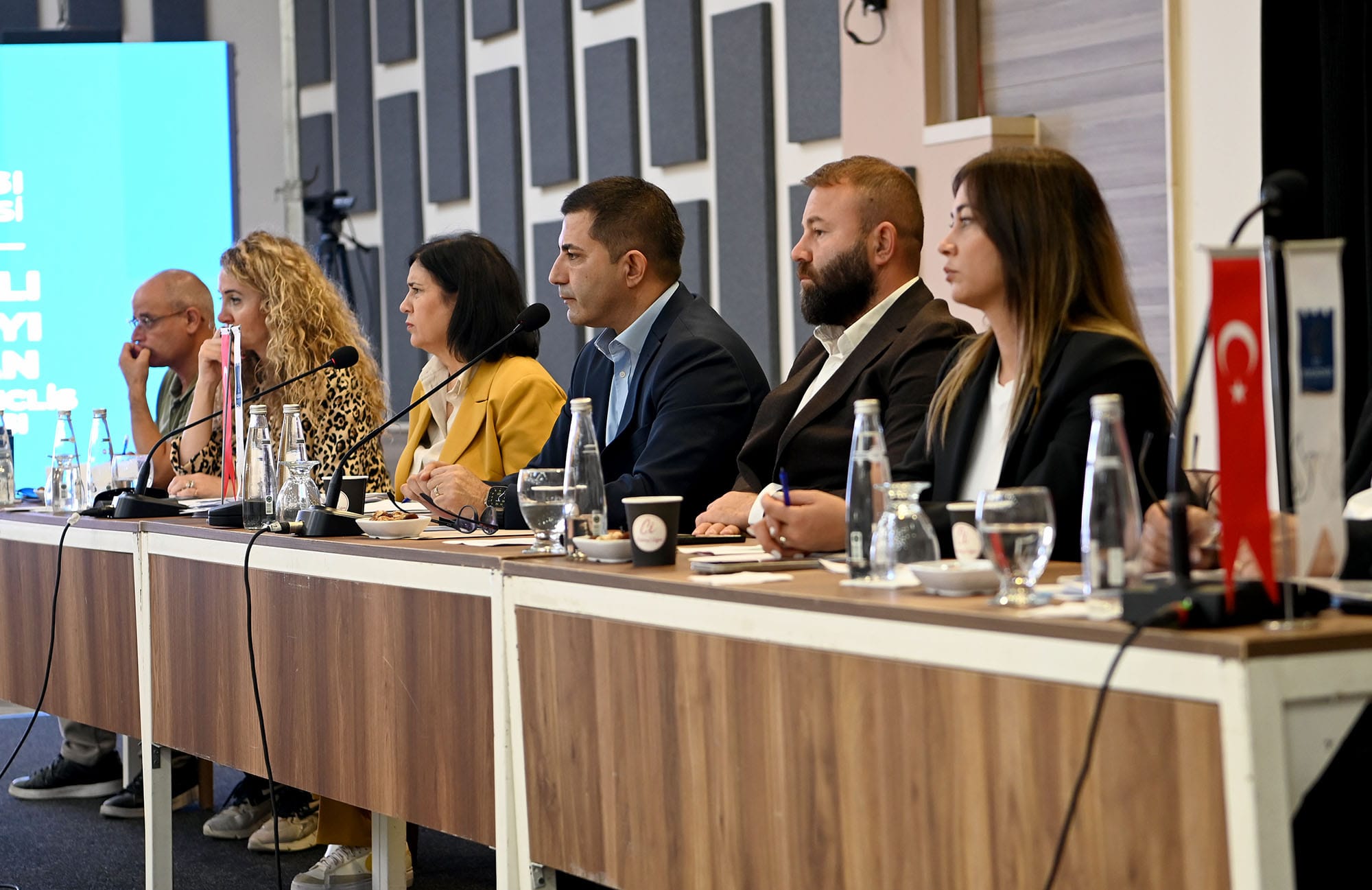 Kusadasi Belediyesinin Ekim Ayi Meclisine Sosyal Belediyecilik Damga Vurdu 605194 0Fe913Eaf8F669E3C20A49E0Cf500C51