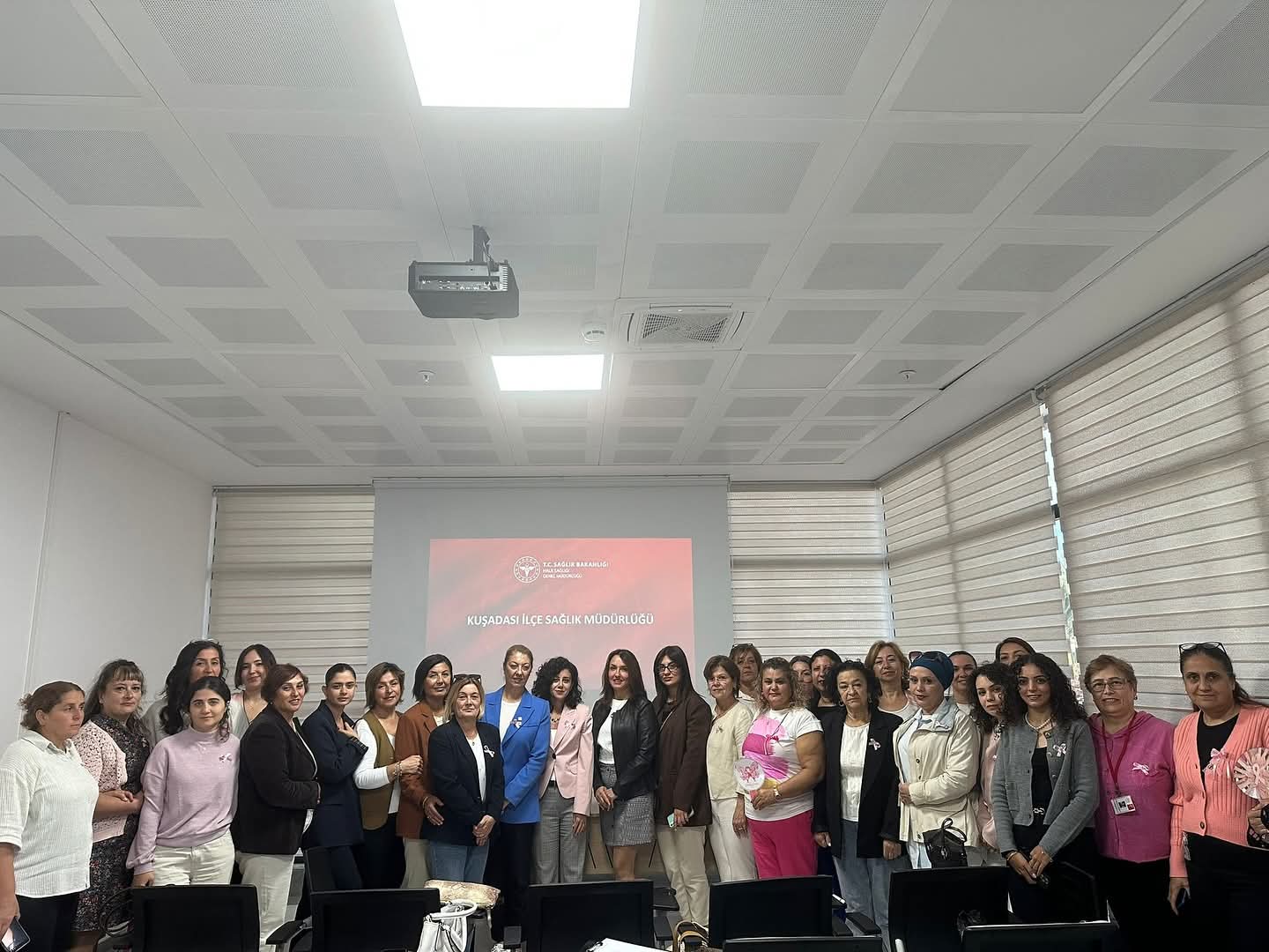 Kusadasi Ilce Saglik Mudurlugunun Farkindalik Egitimleri Suruyor 606973 084D2D11961Ec0F89532266C1A05D243
