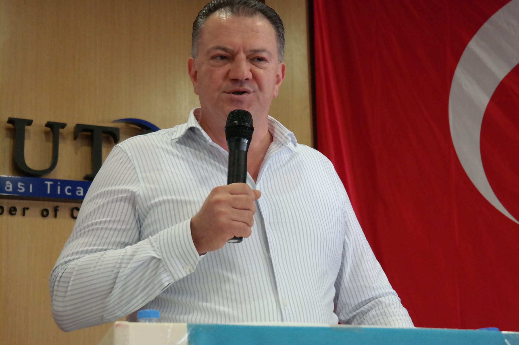 Kusadasi Iyi Partide Behcet Alp Guven Tazeledi 604465 5502A6Dd13B1B43F580E435650Bc0Ece