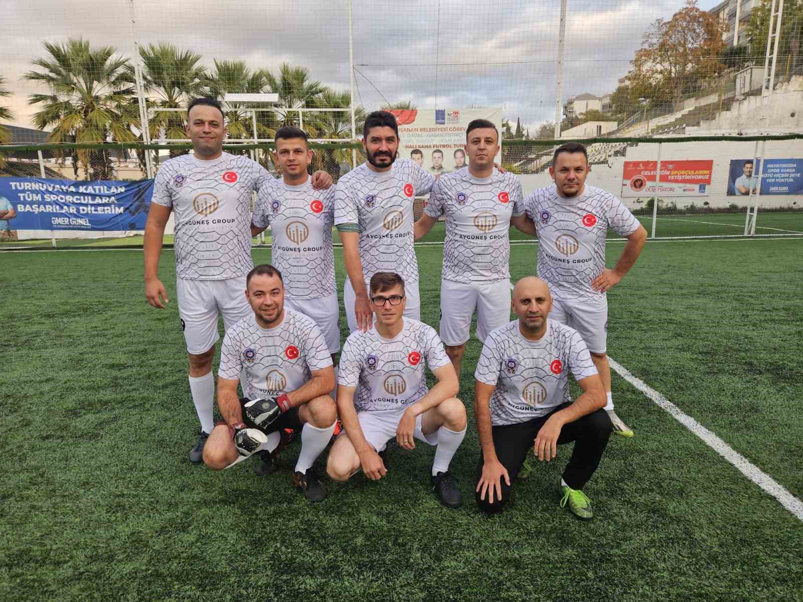 Kusadasinda Gorev Sehitleri Turnuvasinda Ceyrek Final Heyecani Basladi 4E620379B39Cfded7Faae66C643E514D