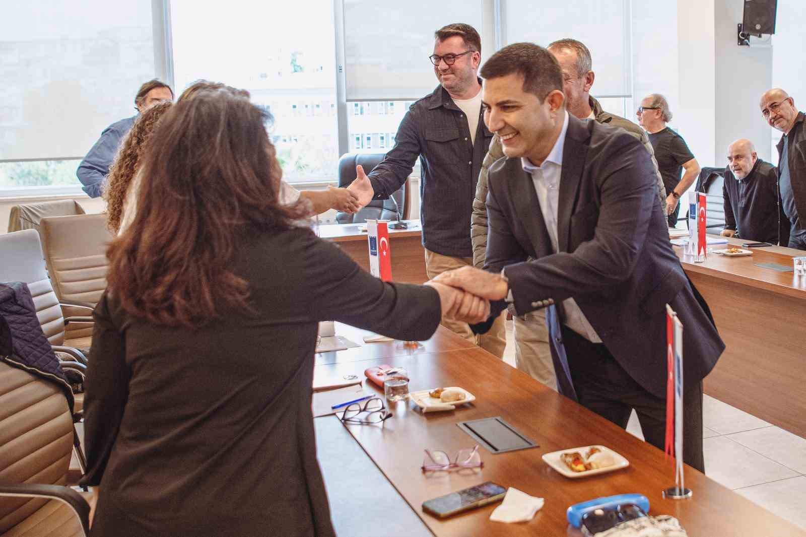 Kusadasinda Yeni Hizmet Binasi Icin Ilk Juri Toplantisi Gerceklestirildi Cfa5B2D68E5A3A152E4911Bb8D82Fc93