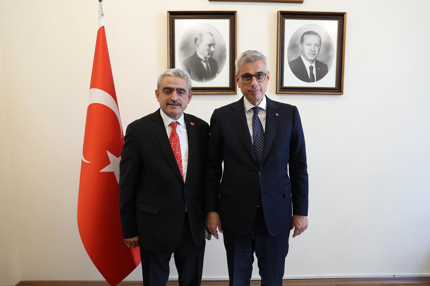 Mhpli Aliciktan Bakan Dervisogluna Ziyaret 606752 41116B00Ea8179C534Adc6C7889C6Cea