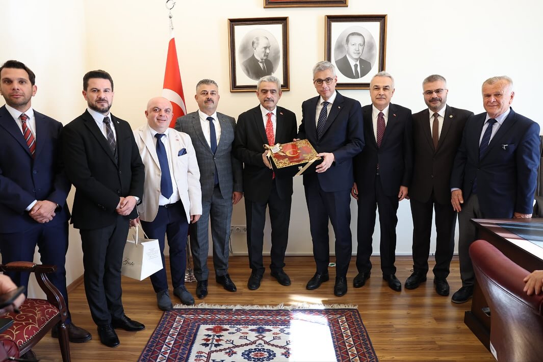 Mhpli Aliciktan Bakan Dervisogluna Ziyaret 606752 A85Eea420Cb885249E941E9C51Dafdd4