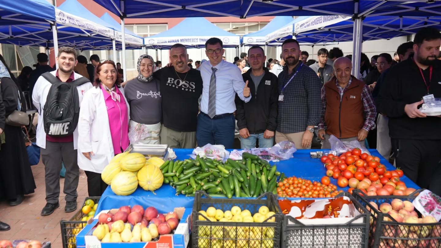 Minik Kalplere Umut Oldular 609026 Afe25Dedce5C0Af8Be0D15427Aa4744A