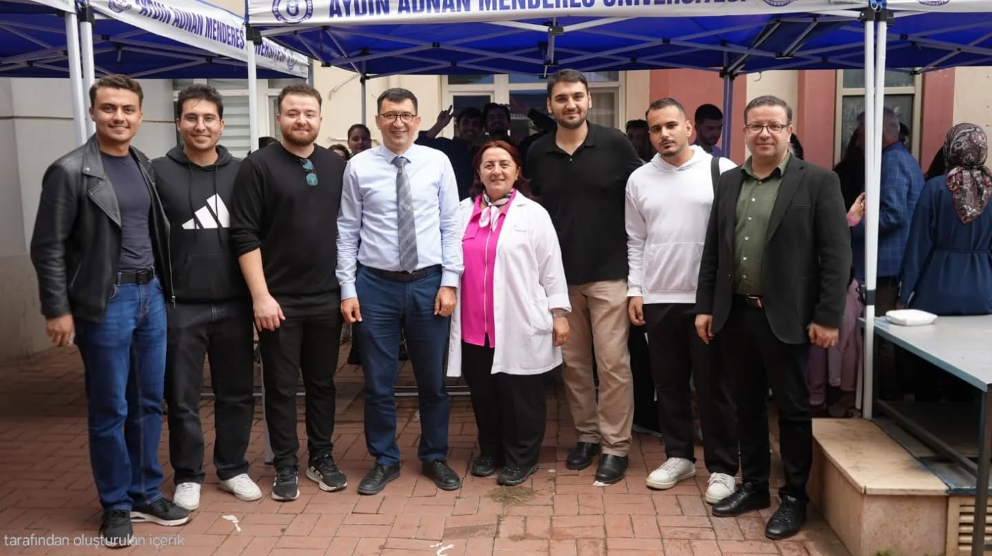 Minik Kalplere Umut Oldular 609026 D5Ab15610C7Dc3B03D2E2E5C03Cd02Da