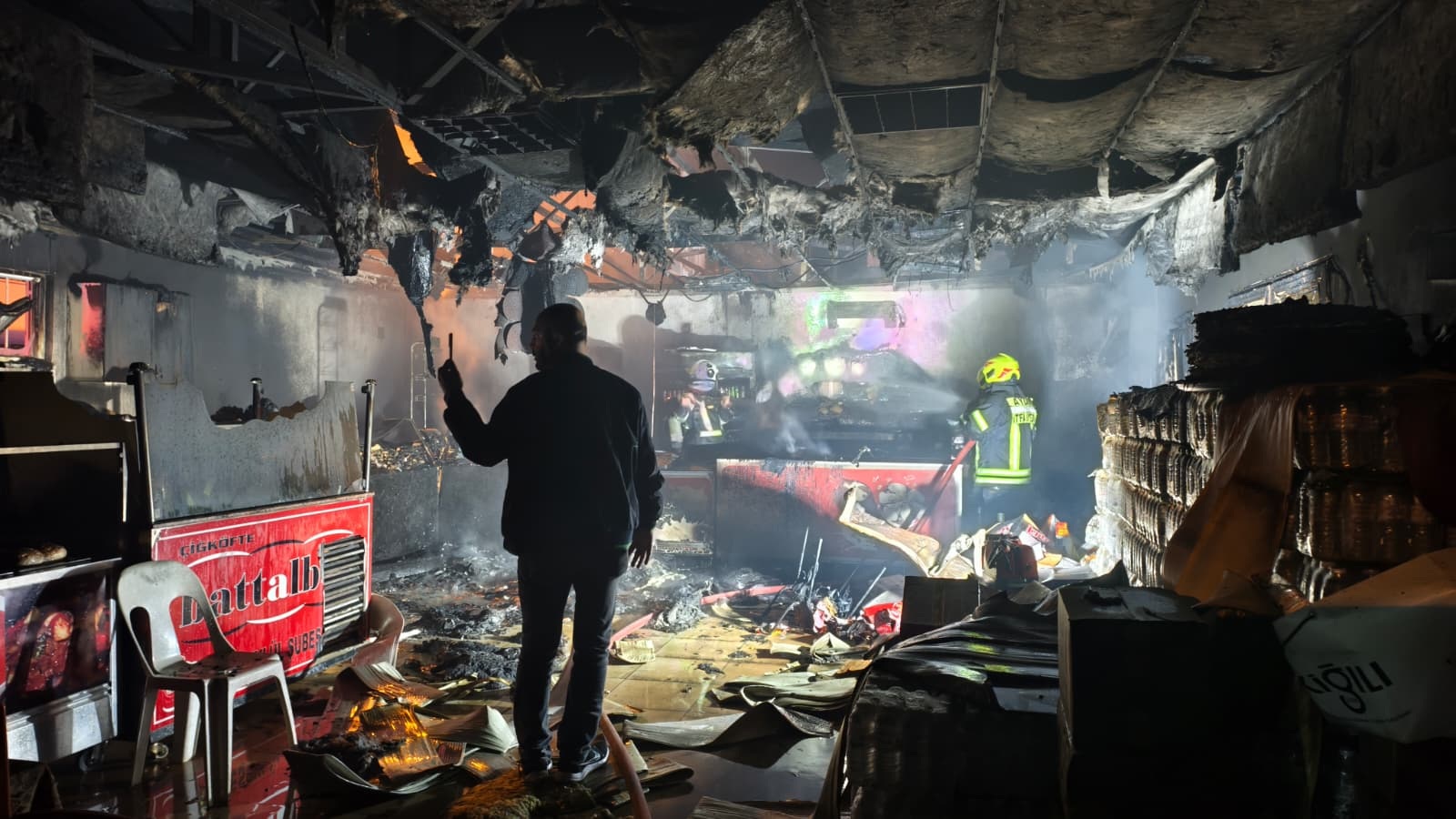 Mudurun Anahtarlari Almasi Faciaya Yol Aciyordu Nazillideki Yanginla Ilgili Sok Detay 608616 Ef1597Fb0Ae652E4A0859A2F0788D284