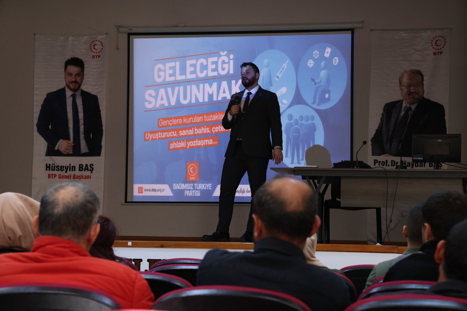 Mumcuoglu Aydinda Konustu Ataturk Gibi Gencler Yetistirmeliyiz 606663 4692581E6E4485574411Fba19Bea5803