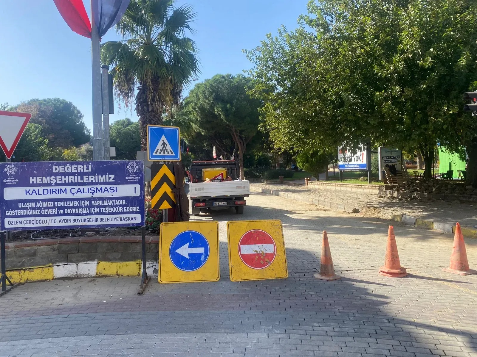 Nazilli Dikkat Ordu Caddesinde Trafik Kapatildi 610129 15E1Ba5051E794C67E5495A6824Ea68D