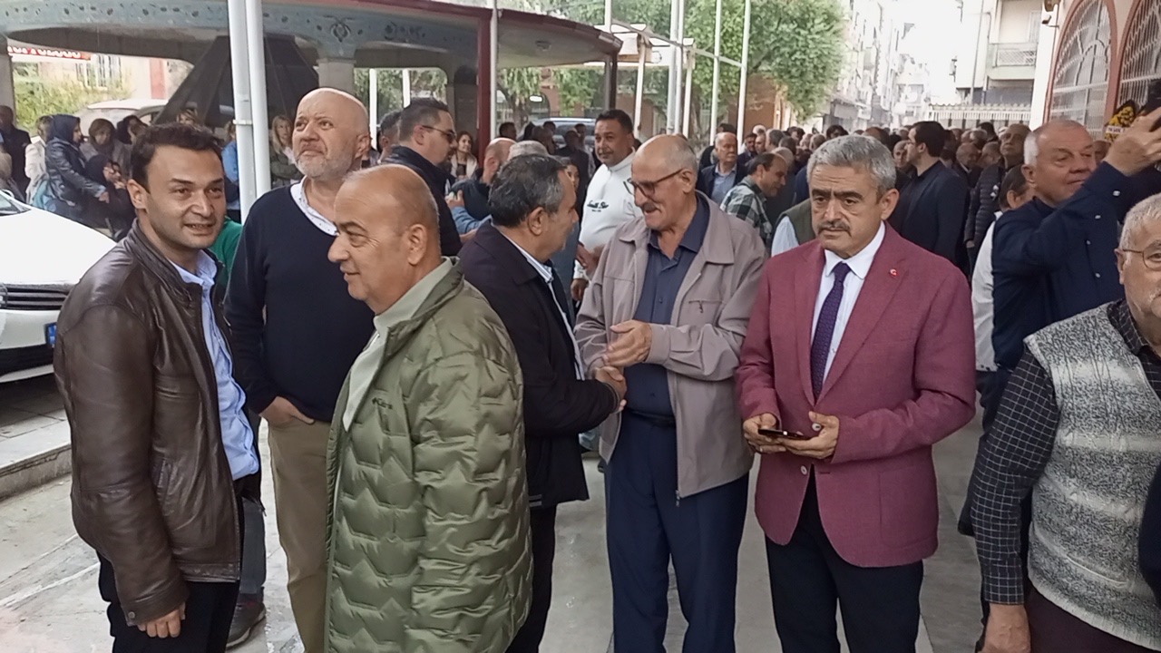 Nazillide Canatan Ailesinin Aci Gunu Haci Alime Canatan Son Yolculuguna Ugurlandi 609064 03B631Ddf0D83De4C74C211Ef4266A6F