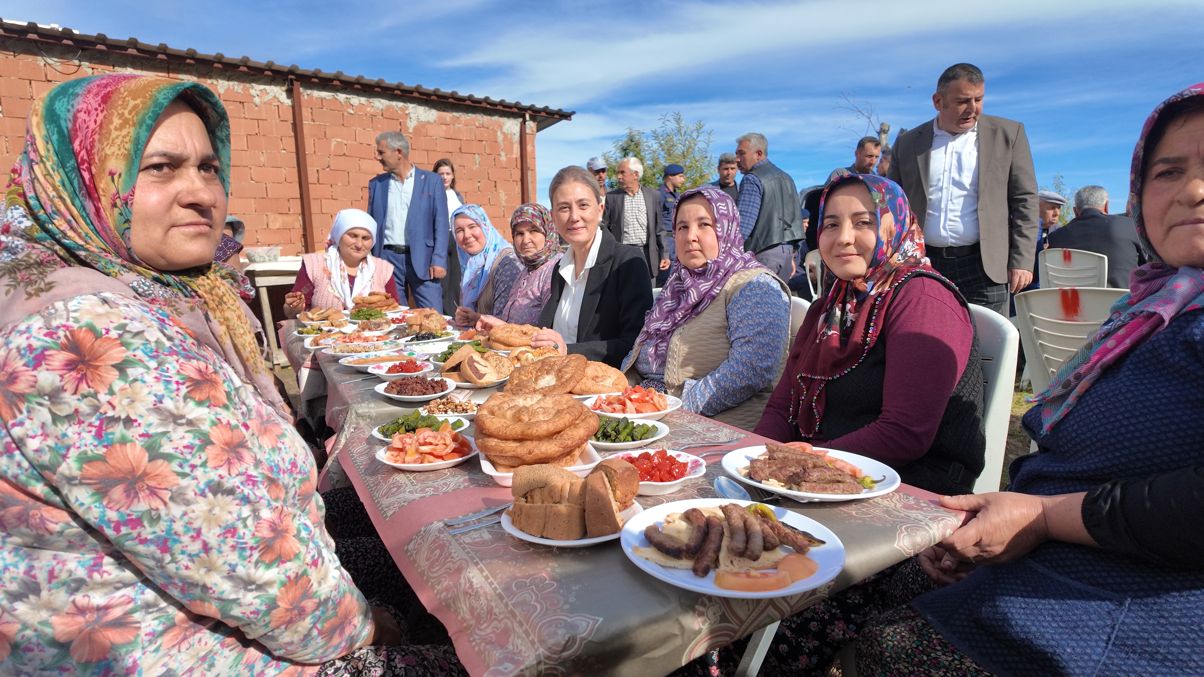 Nazillide Kestane Hasadi Torenle Basladi 610877 4271784F2F5Baef2Bcac308F506C7Bb0