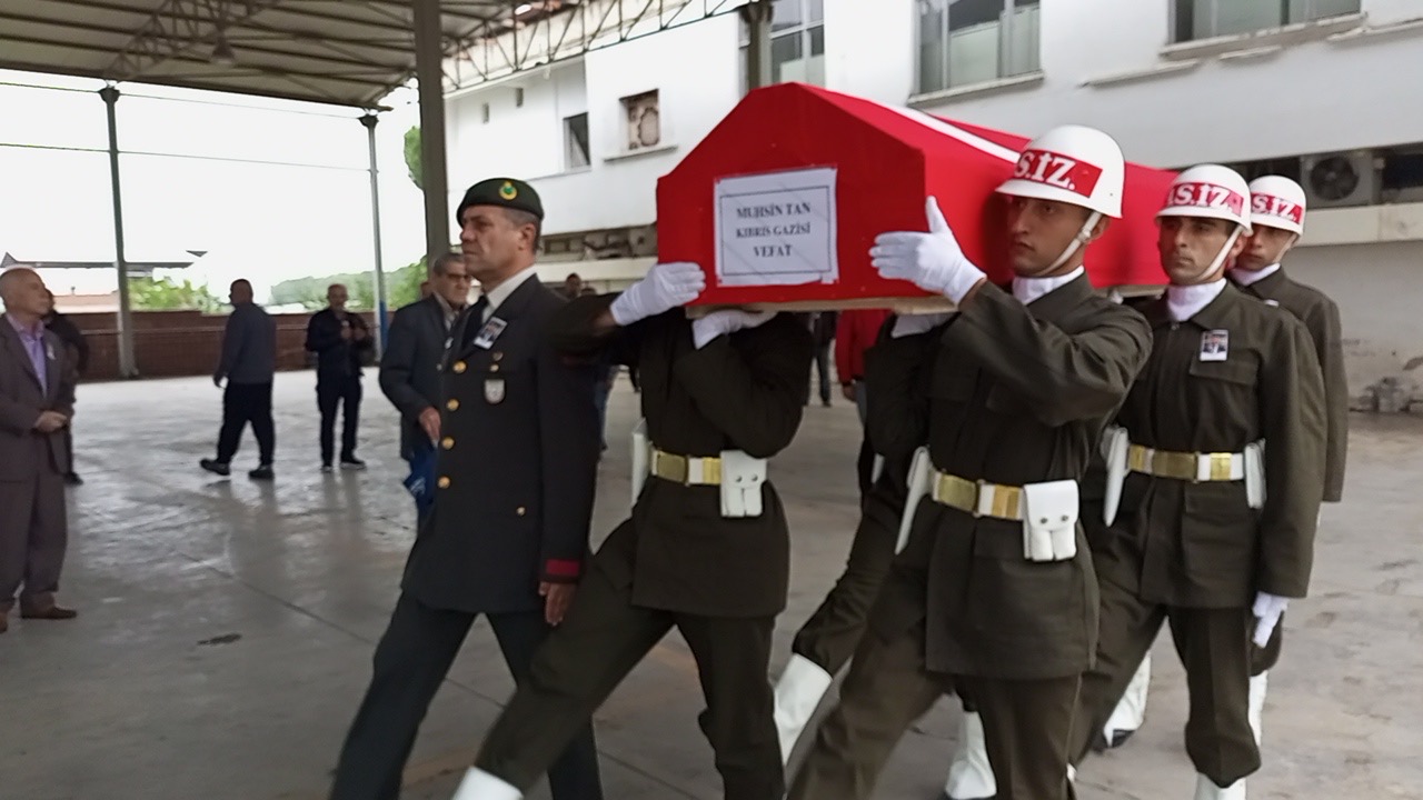 Nazillide Kibris Gazisine Veda Muhsin Tan Dualarla Topraga Verildi 605013 398Bf8F6D8Ba60F07Fea2A7E5C505964