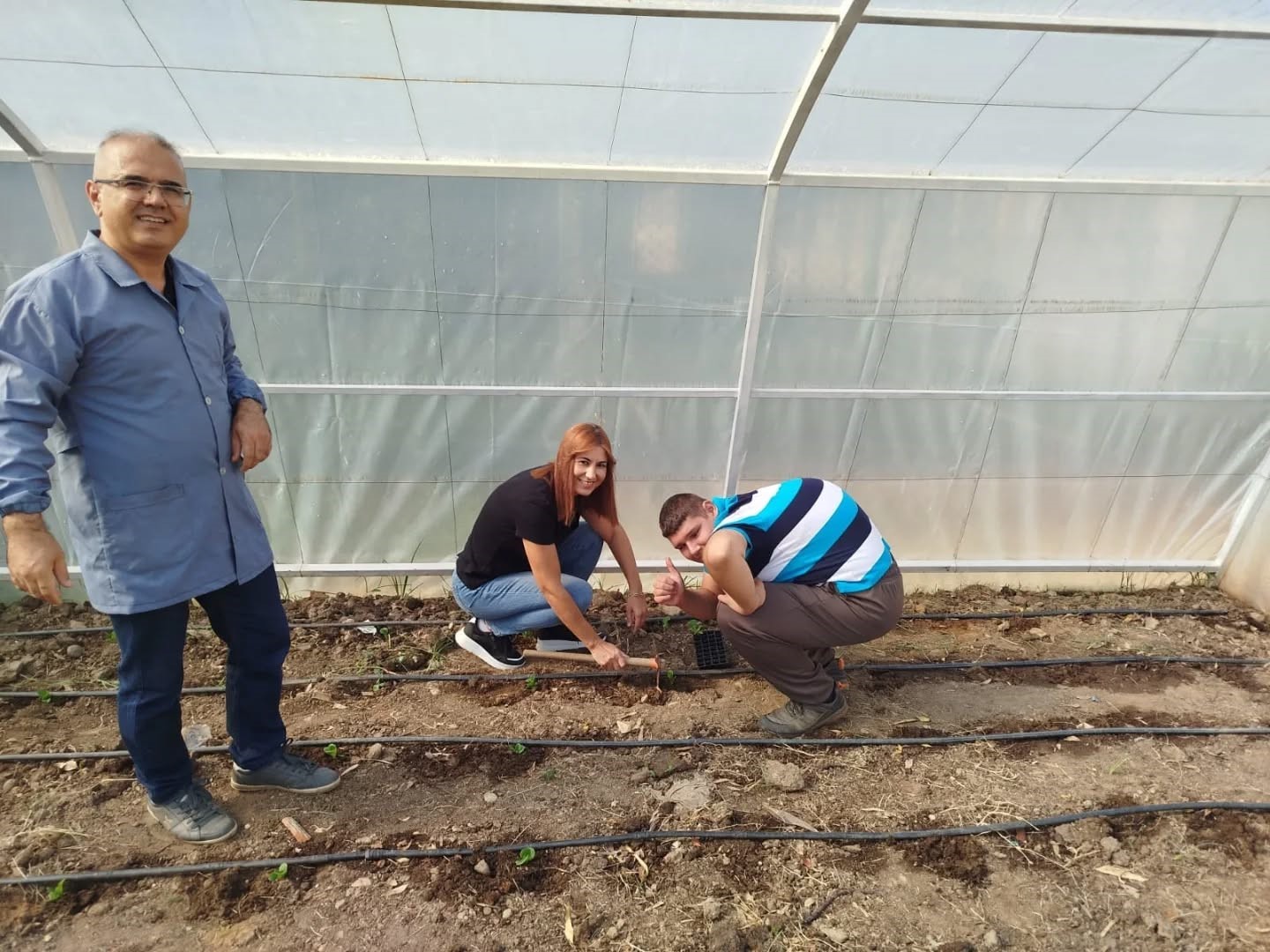 Ozel Ogrenciler Fideleri Toprakla Bulusturdu Dc9B82F141C85A3Cf0Bd88C871C59992