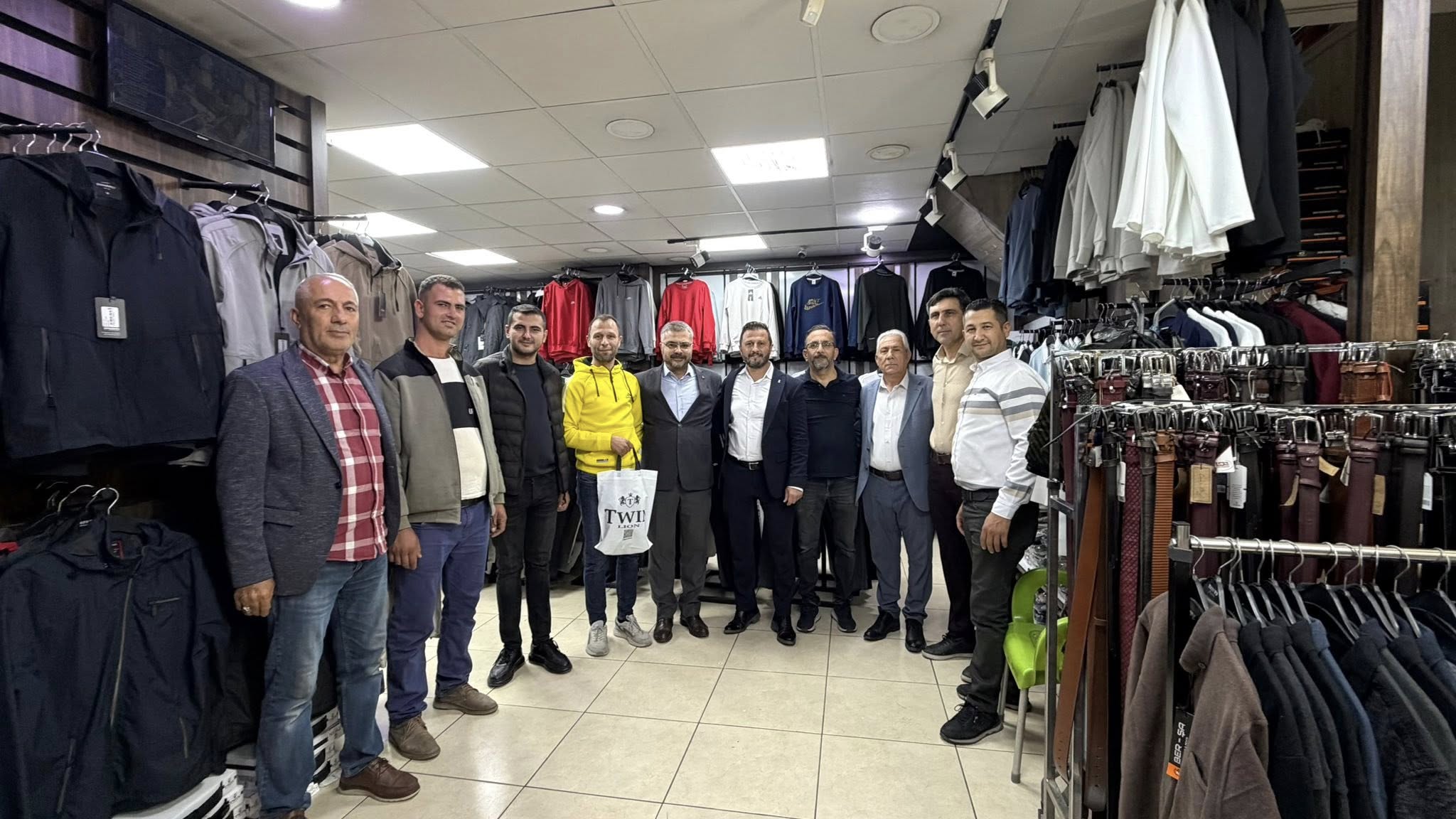 Ozmenden Incirliova Esnafina Ziyaret 607562 4B43Ae649D8997Acdf692A0Ddb0B3Dfc