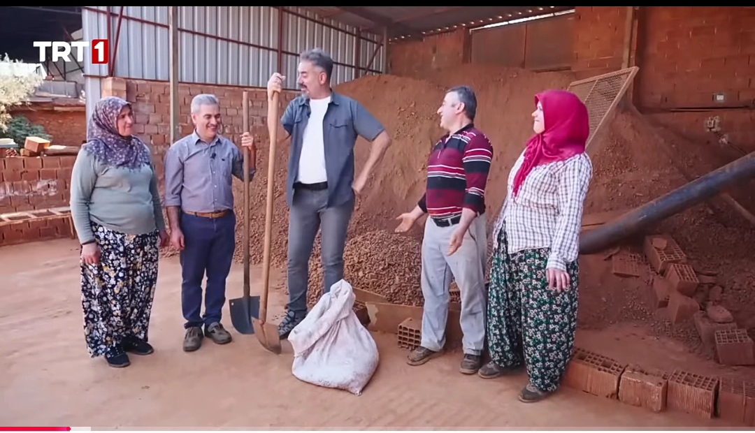 Trtnin Sevilen Programinda Karacasu Comlekciligi Ve Comlek Kebabi Tanitildi 609482 De594Fbdf6F226D7942F05A6E15F2Fe3