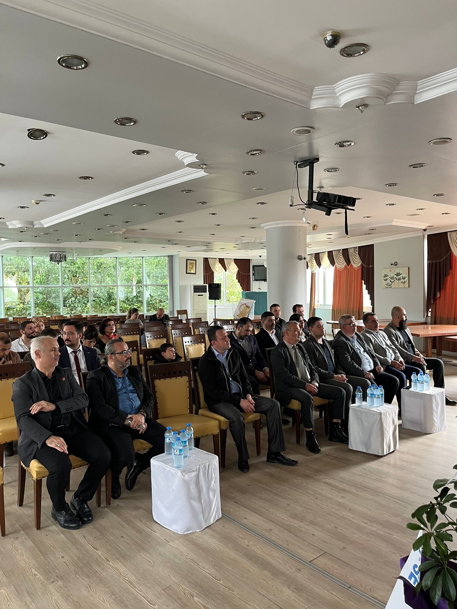 Turk Buro Sende Abali Guven Tazeledi 609465 4F5D532Ed0E70D9364B2872Af76D9460