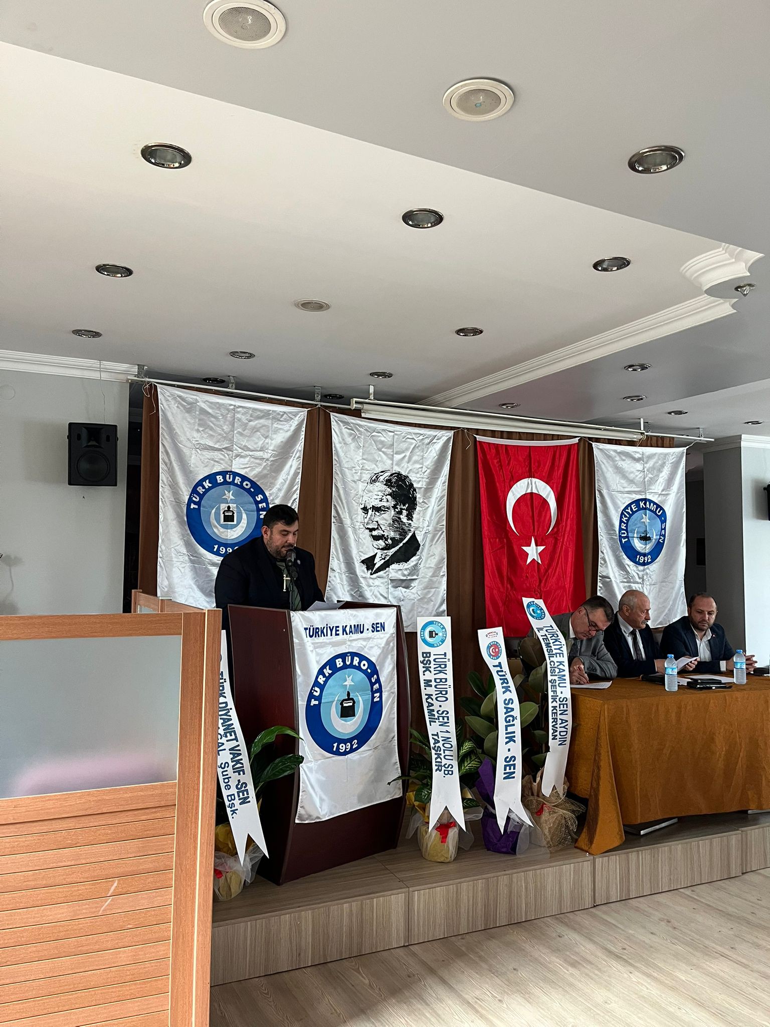 Turk Buro Sende Abali Guven Tazeledi 609465 Fd2B30780B401D89Cd87984F98B69Dd8