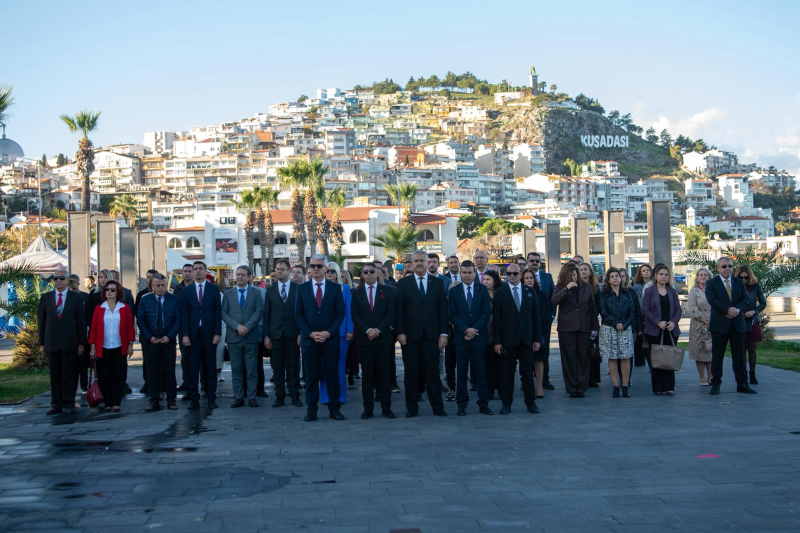 24 Kasim Ogretmenler Gunu Kusadasinda Kutlandi 616317 C11826Cbf584Ea82E86Bb6452Bdeeea0