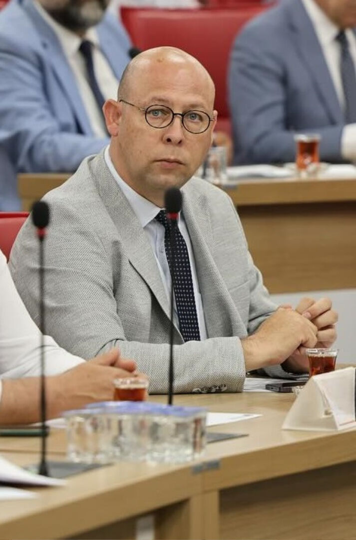 Abgcden Mersine Tepki Siyasi Polemiklerin Hedefinde Medya Olamaz 616213 21862365Ae5Bacbde1E2Bda39Aabf755