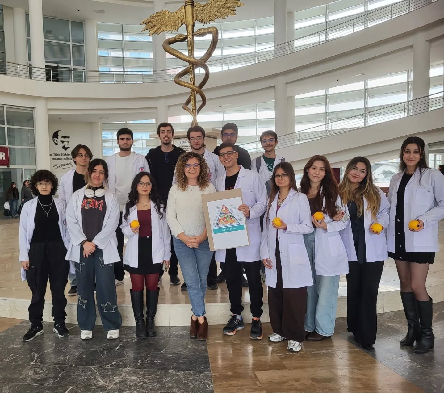 Adu Tip Fakultesi Ogrencilerinden Saglikli Beslenme Farkindalik Etkinligi E1C8A923Fe3718Ec5E6E4Bf9D99919F7