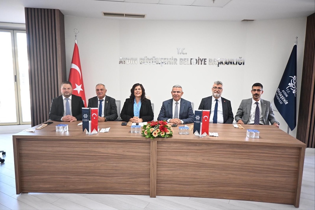 Ak Parti Sultanhisar Ve Koskten Cerciogluna Ziyaret 614866 6601A086Ee26Ab40E084Bb2519B35Ab3