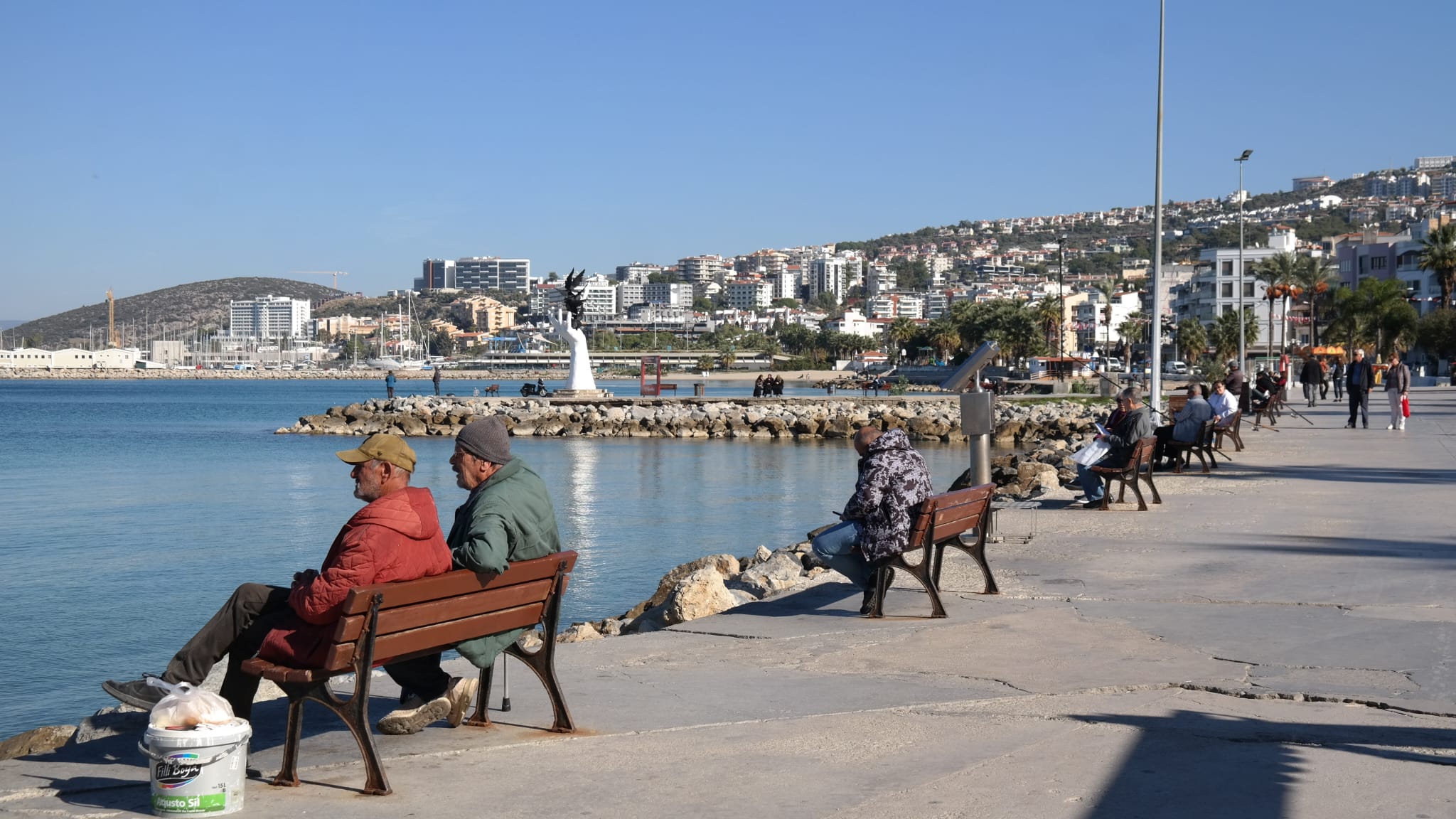 Amator Kiyi Balikcilari Oltalarini Denizle Bulusurdu 614583 164F08F3De1283Bfe844Cfceadb3A5F6