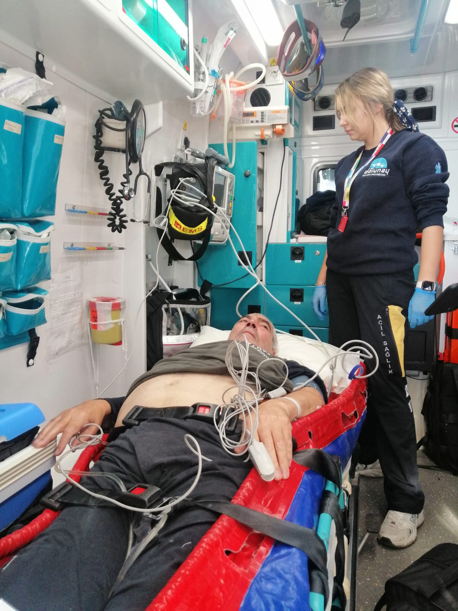 Ambulans Ucak Aydinli Gurbetci Icin Havalandi 617706 594Efb4Faac9D7D52748A3F741982E3F