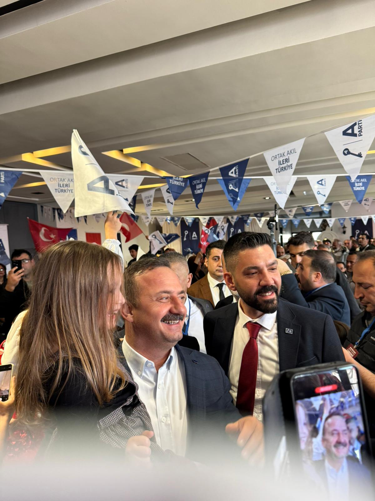 Anahtar Parti 1 Yasinda Aydin Teskilatindan Ankara Cikarmasi 611134 944F1784A96A8D0Bebc7D66Aef4Fcd32