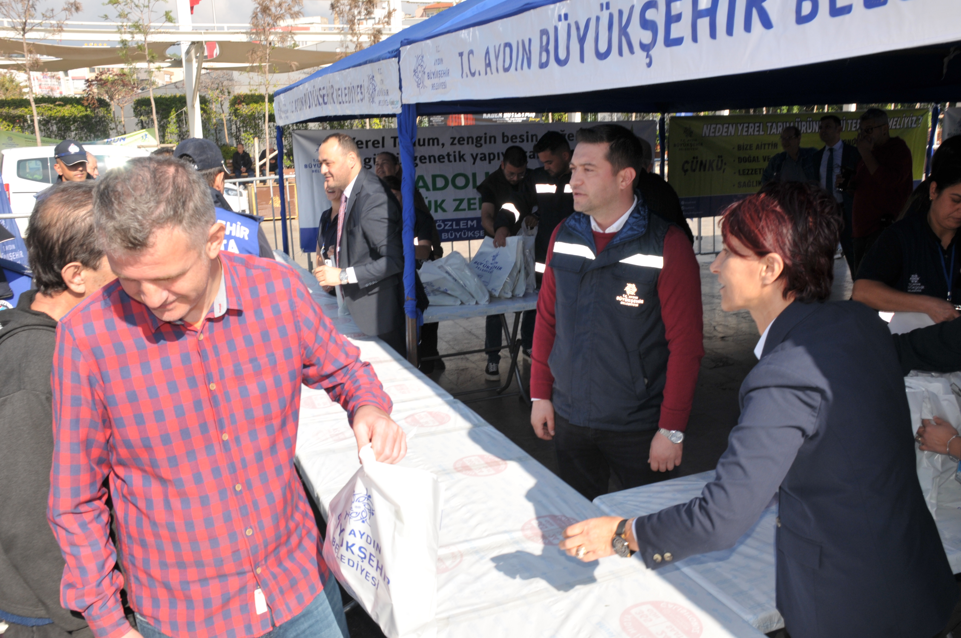 Ata Tohumlariyla Uretilen Fideler Aydinlilarla Bulustu 613481 0B9542068B18D144C5F032E4Cfb39Fde